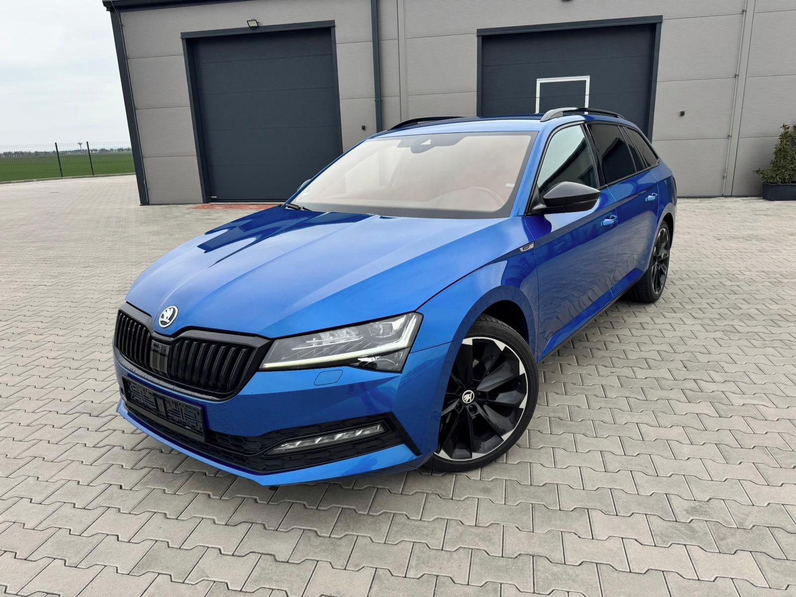 Škoda Superb, sportline, dsg, 147kw, tažné - fotka 2