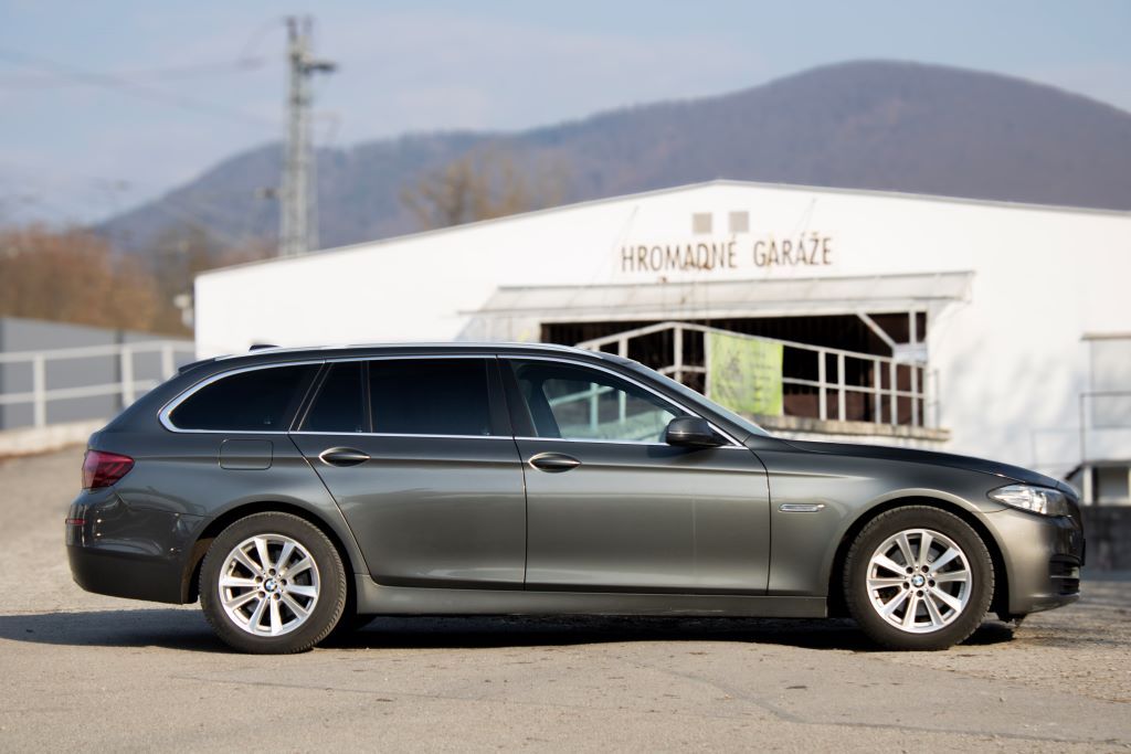 BMW, rad 5 Touring - fotka 4
