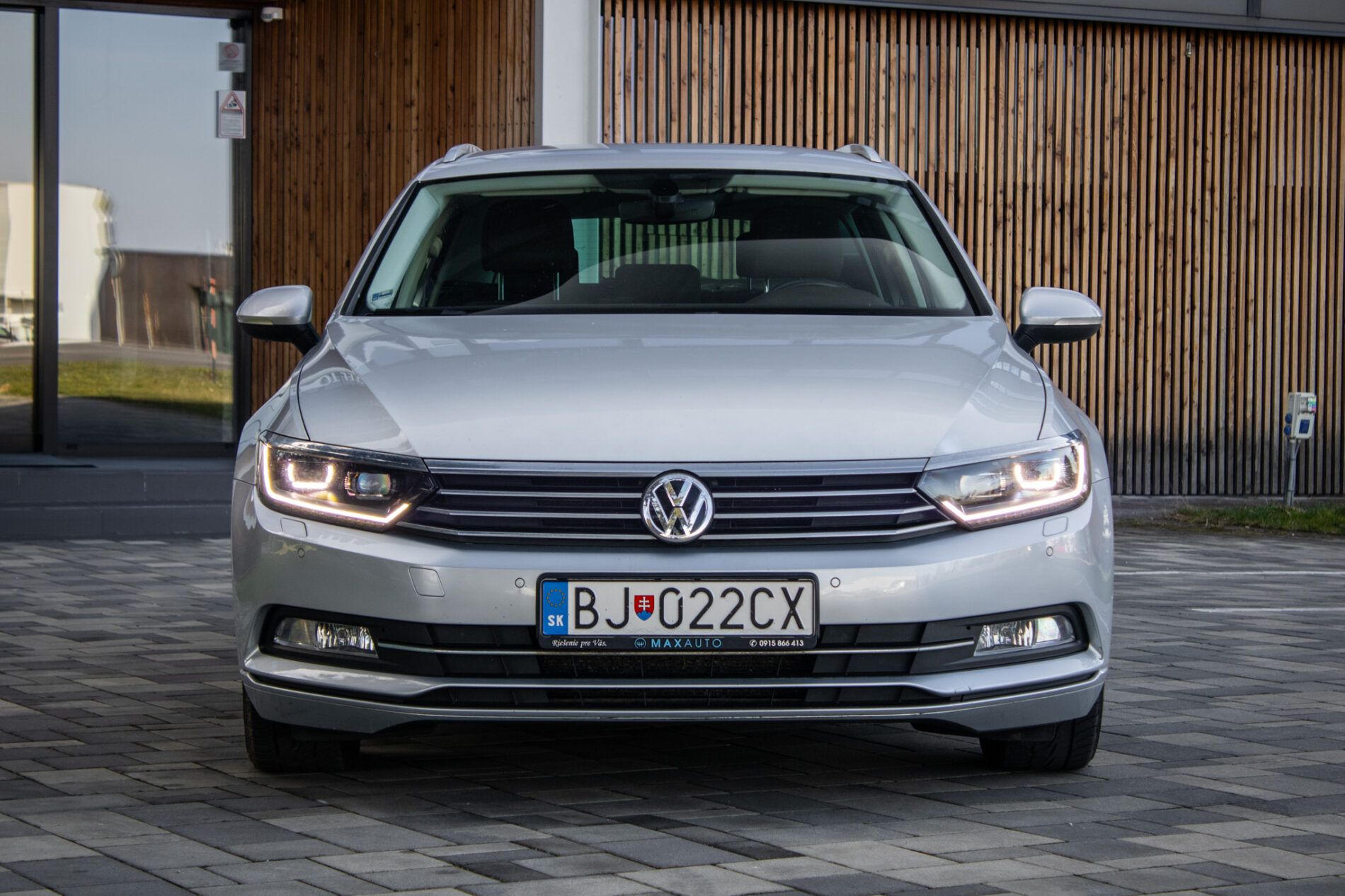 Volkswagen Passat Variant - fotka 2