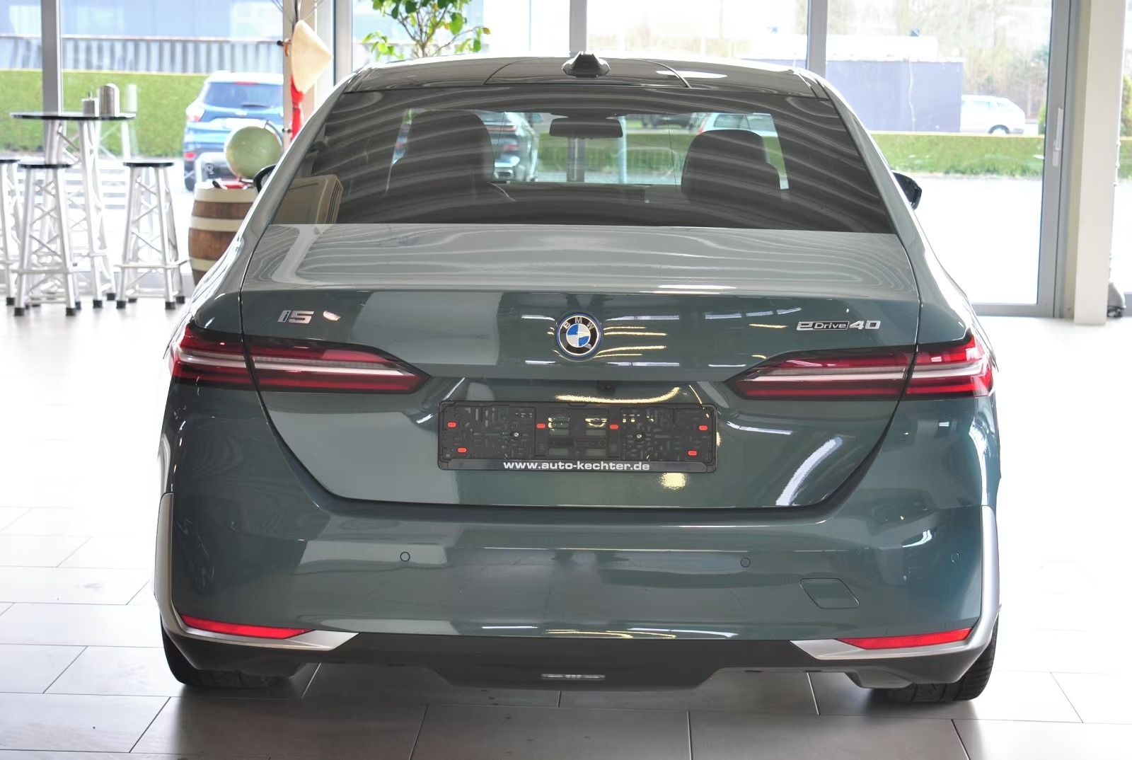 BMW i5, 40 eDrive Lim.*Kůže*360°*Navi* - fotka 6