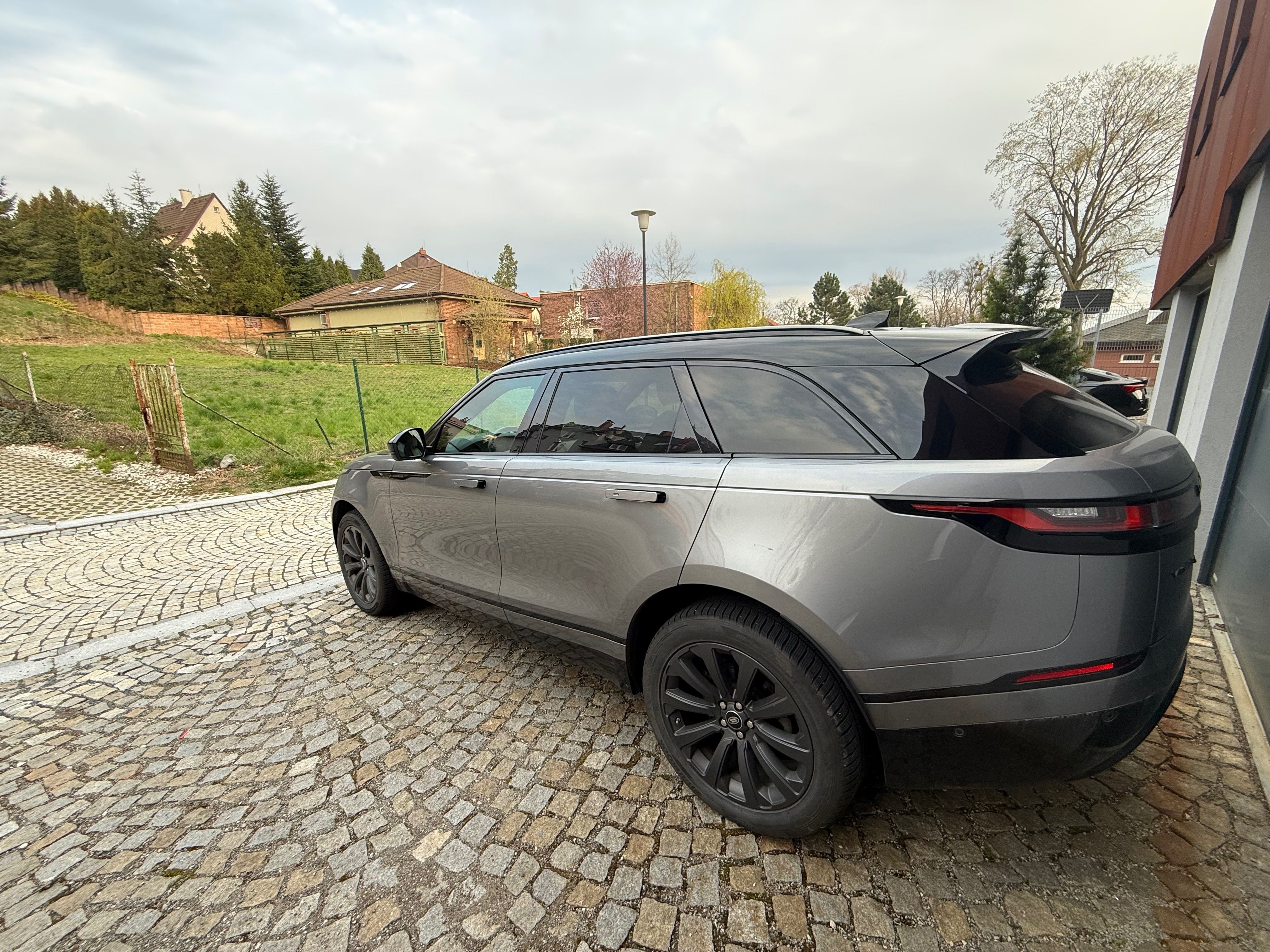 Land Rover Range Rover Velar, RR VELAR R Dynamic P250 TOP - fotka 4