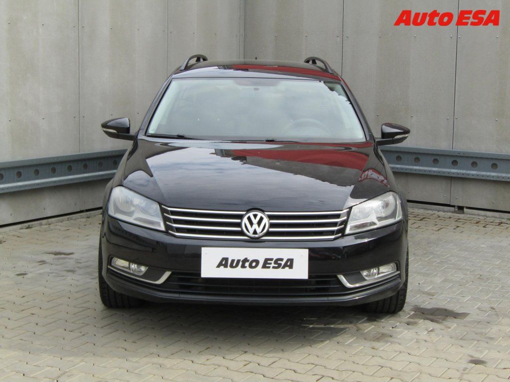 Volkswagen Passat, 1.4 TSi,Navi,AC - fotka 2