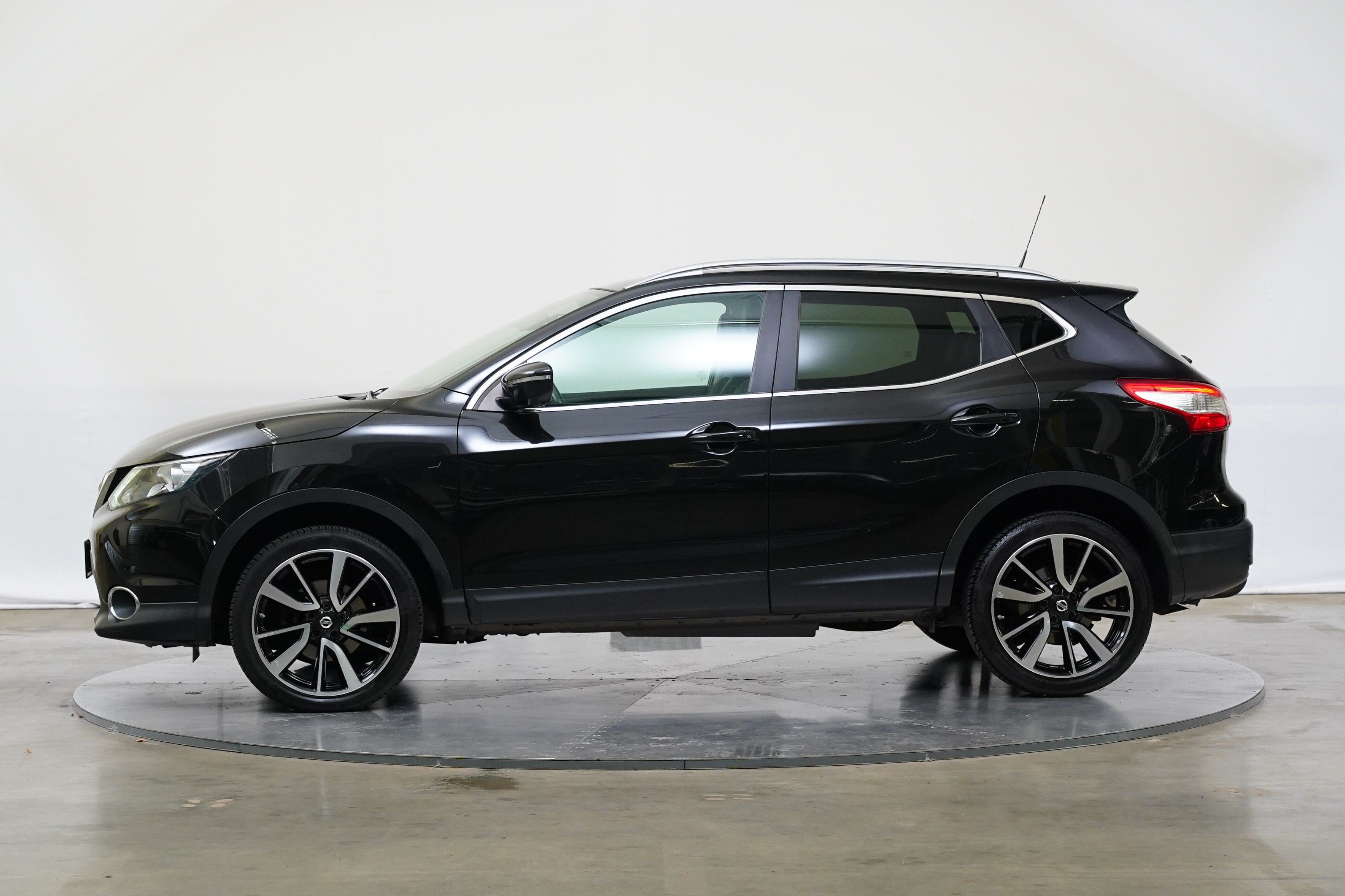 Nissan Qashqai, 1.6 dCi 96 kW Tekna - fotka 3