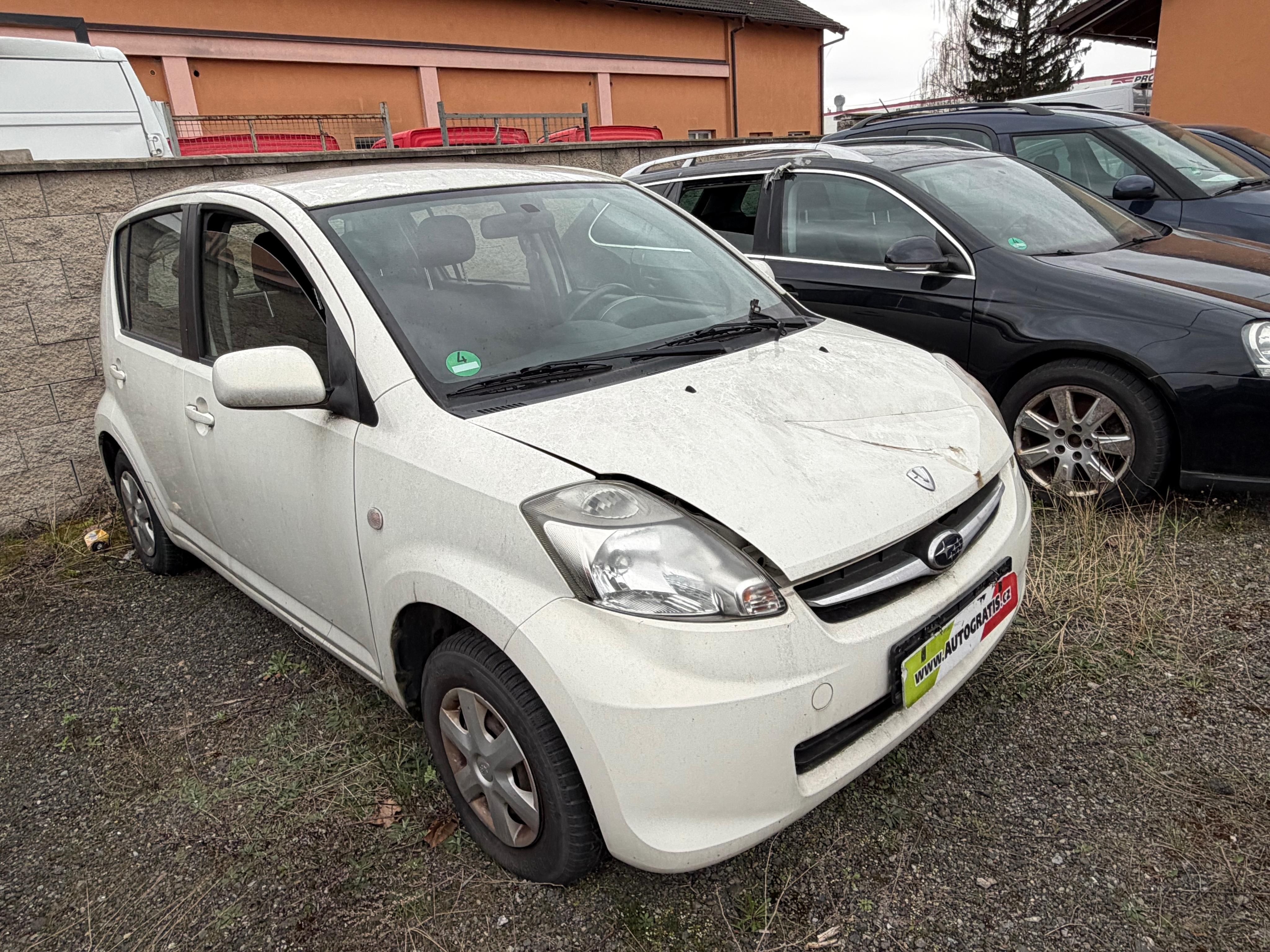 Subaru Justy, 1.0-51KW-KLIMA-BÍLÁ PERLA-POJ - fotka 3