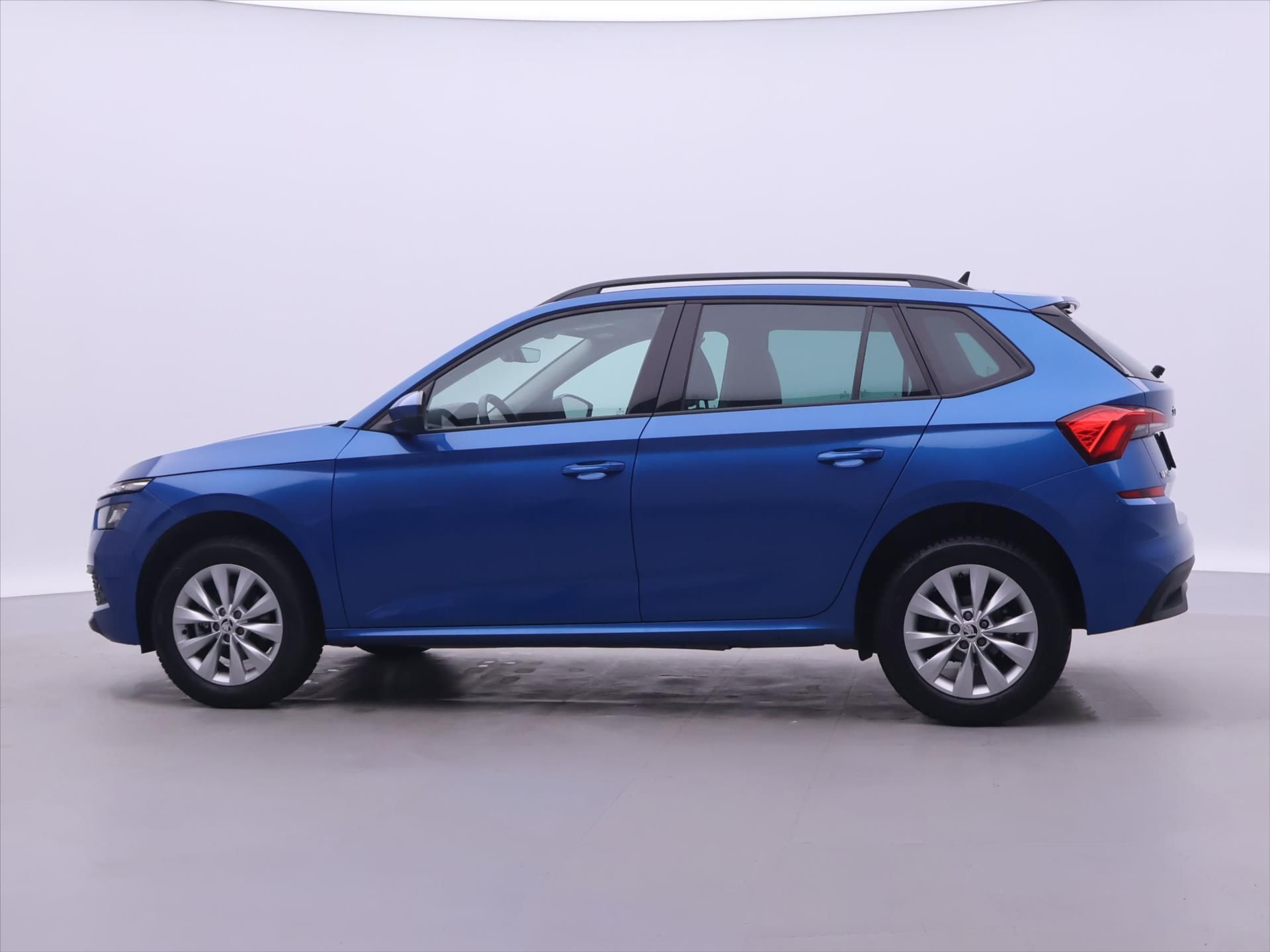 Škoda Kamiq, 1,5 TSI 110kW DSG Style Kůže - fotka 4