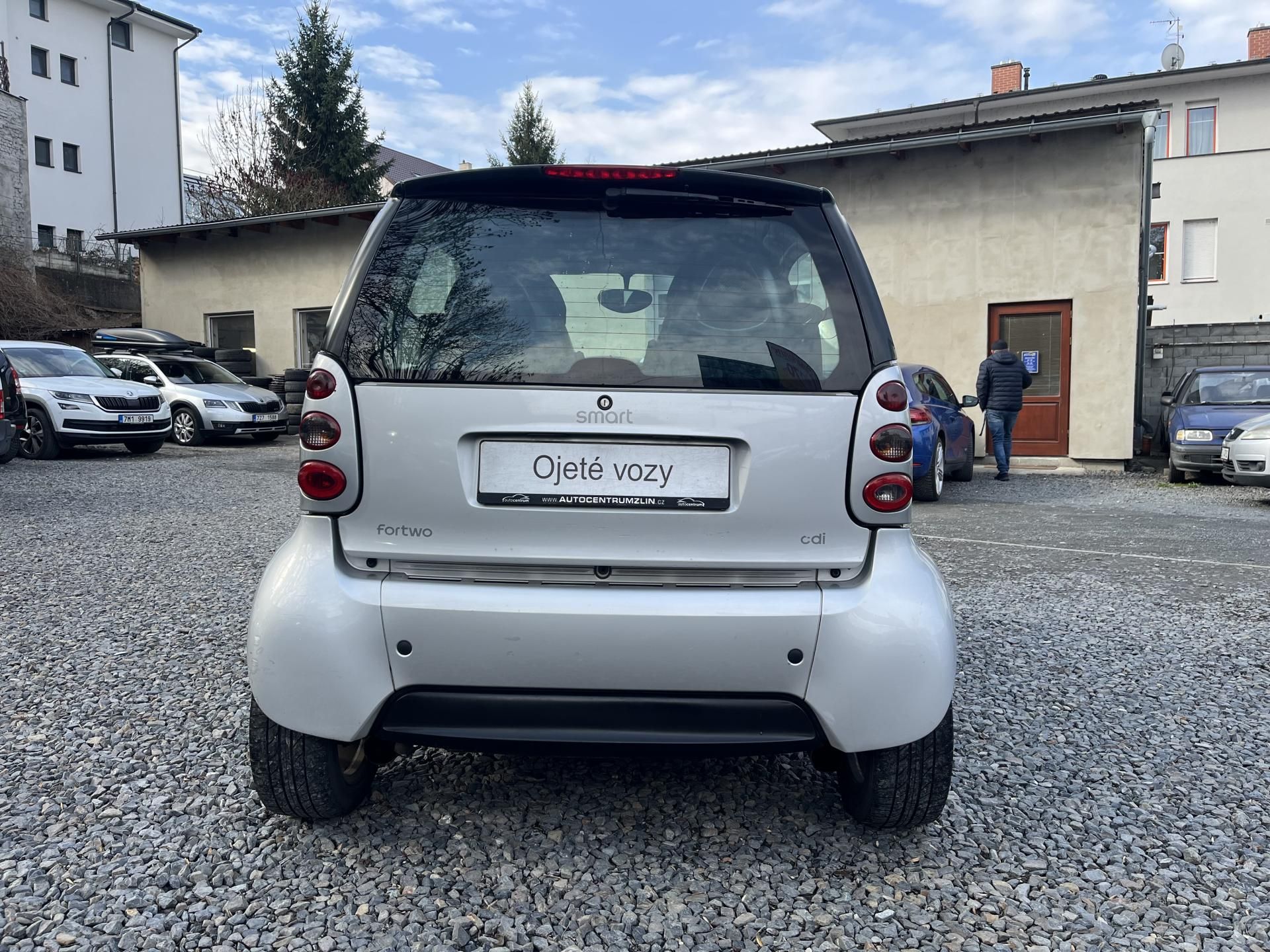 Smart Fortwo, 0,8 CDi 30 Kw AUT. - fotka 6