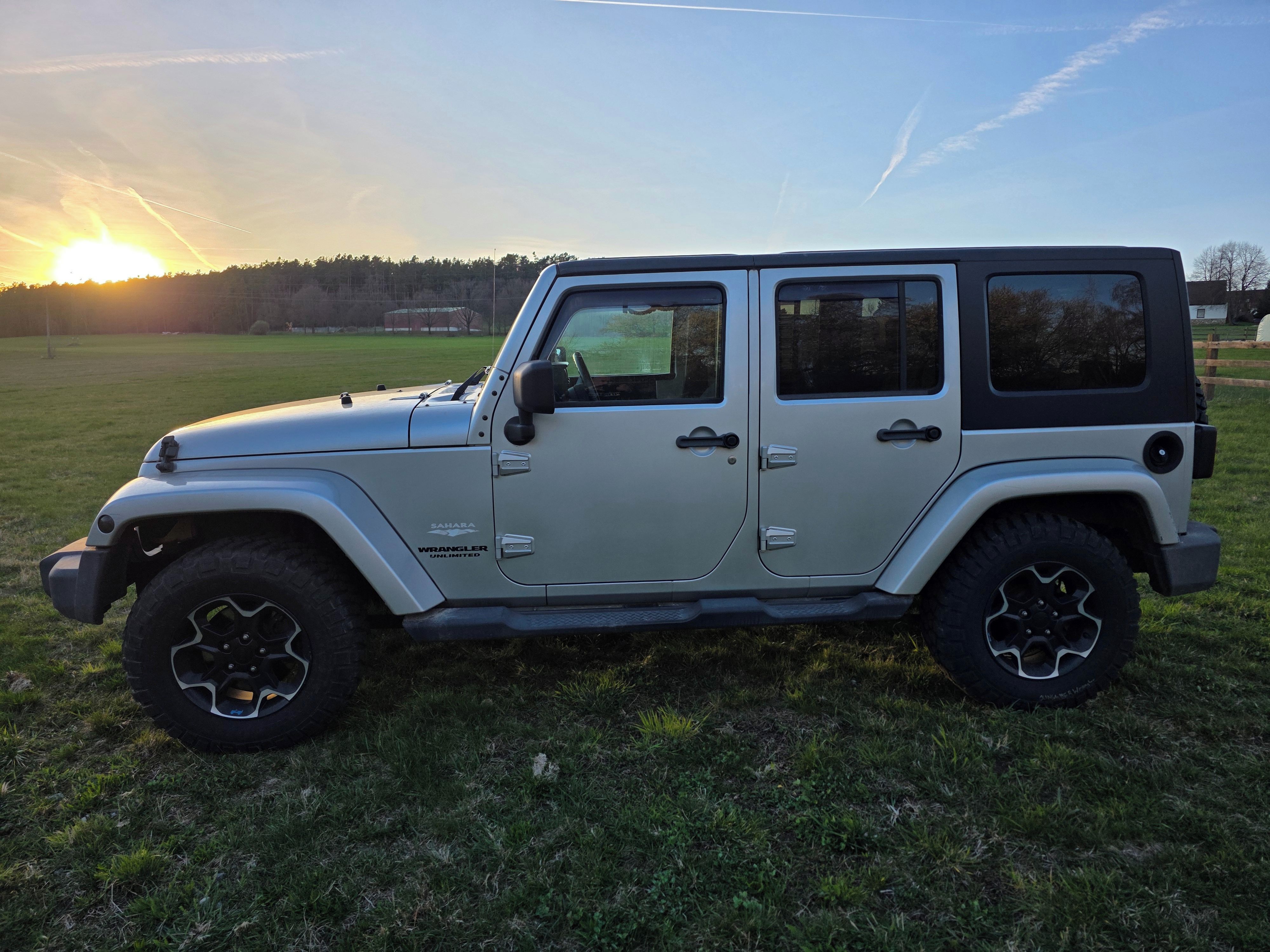 Jeep Wrangler, 2.8CRD SAHARA 4X4 - fotka 3