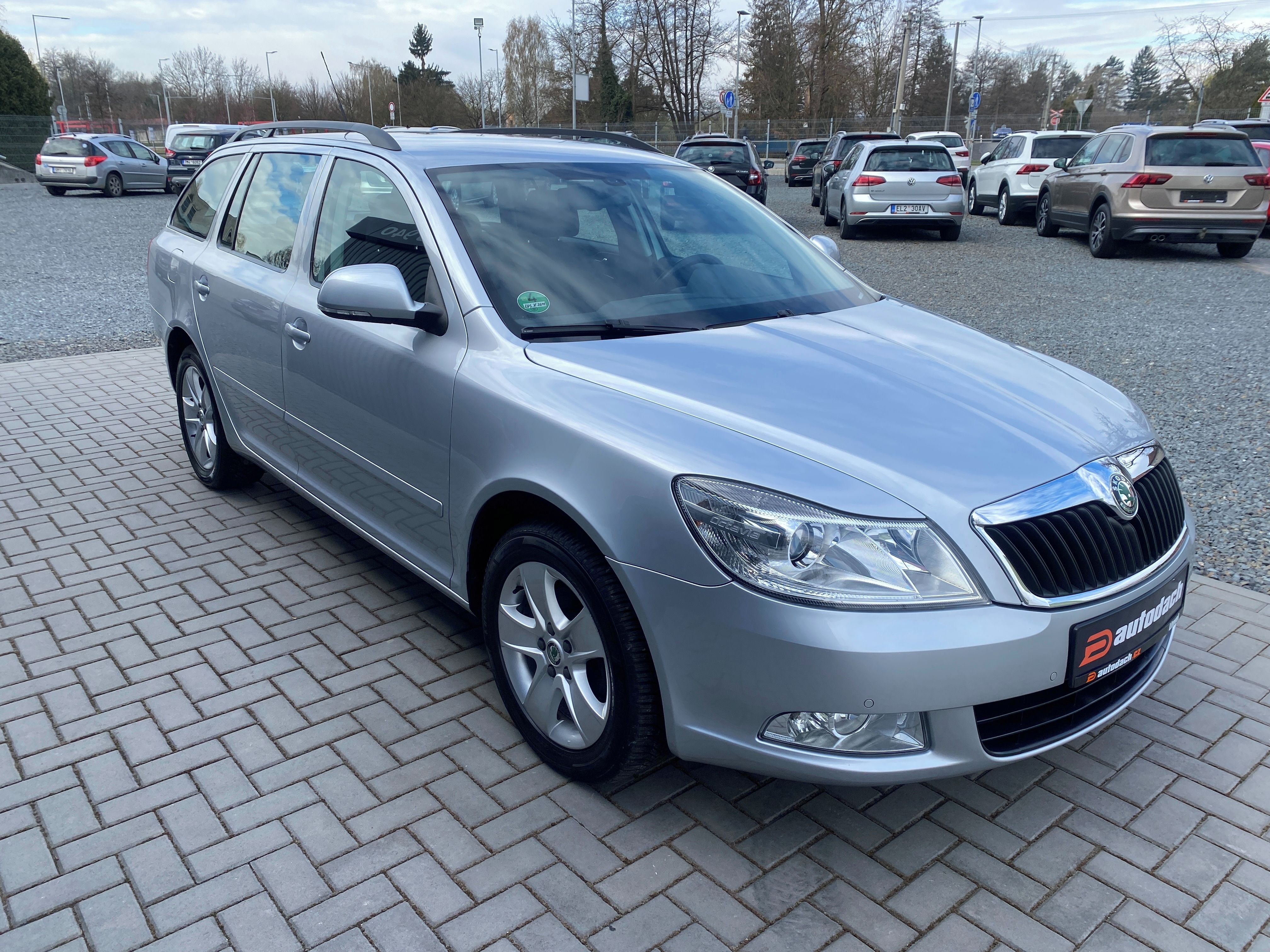 Škoda Octavia, 1.4 TSI 90kW -ELEGANCE-PDC-ALU - fotka 6