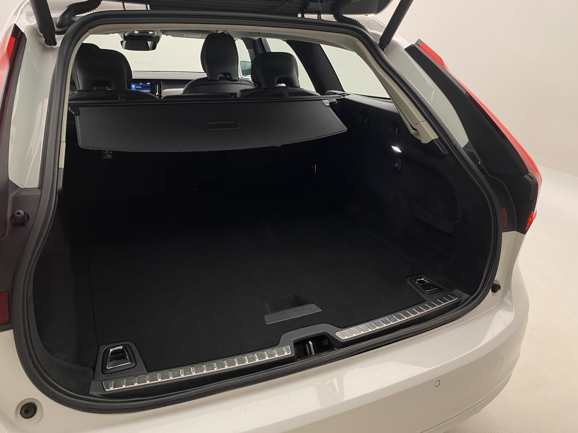 Volvo V90, B4 MOMENTUM AUT CZ - fotka 6