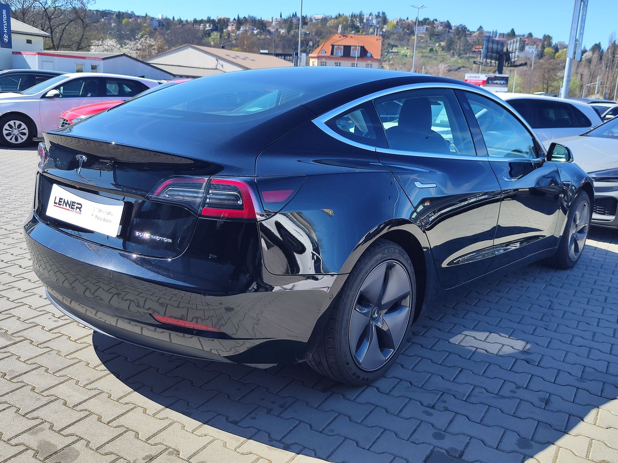 Tesla Model 3, EV/366kW Long Range Dual M. - fotka 5