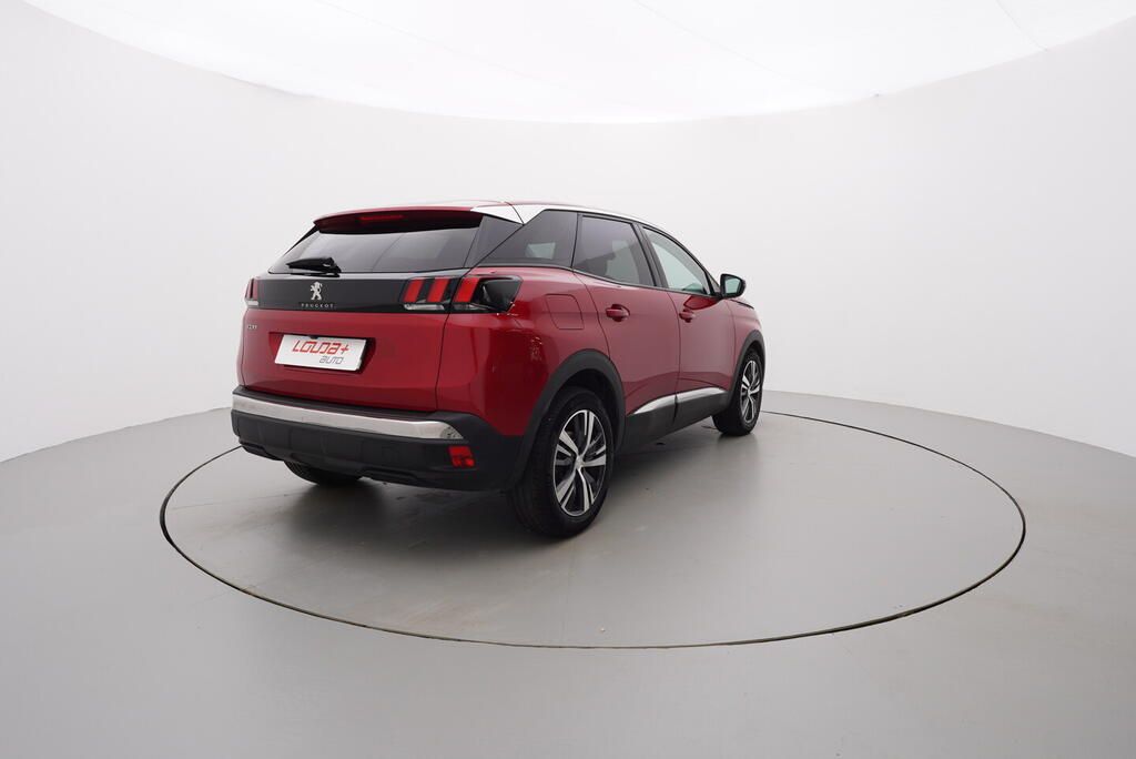 Peugeot 3008, Allure 1.2 PureTech 96 kW - fotka 5