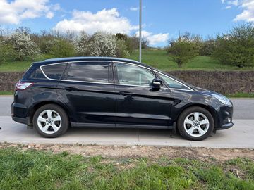 2.0TDCi,Titanium,7míst,serv.k.