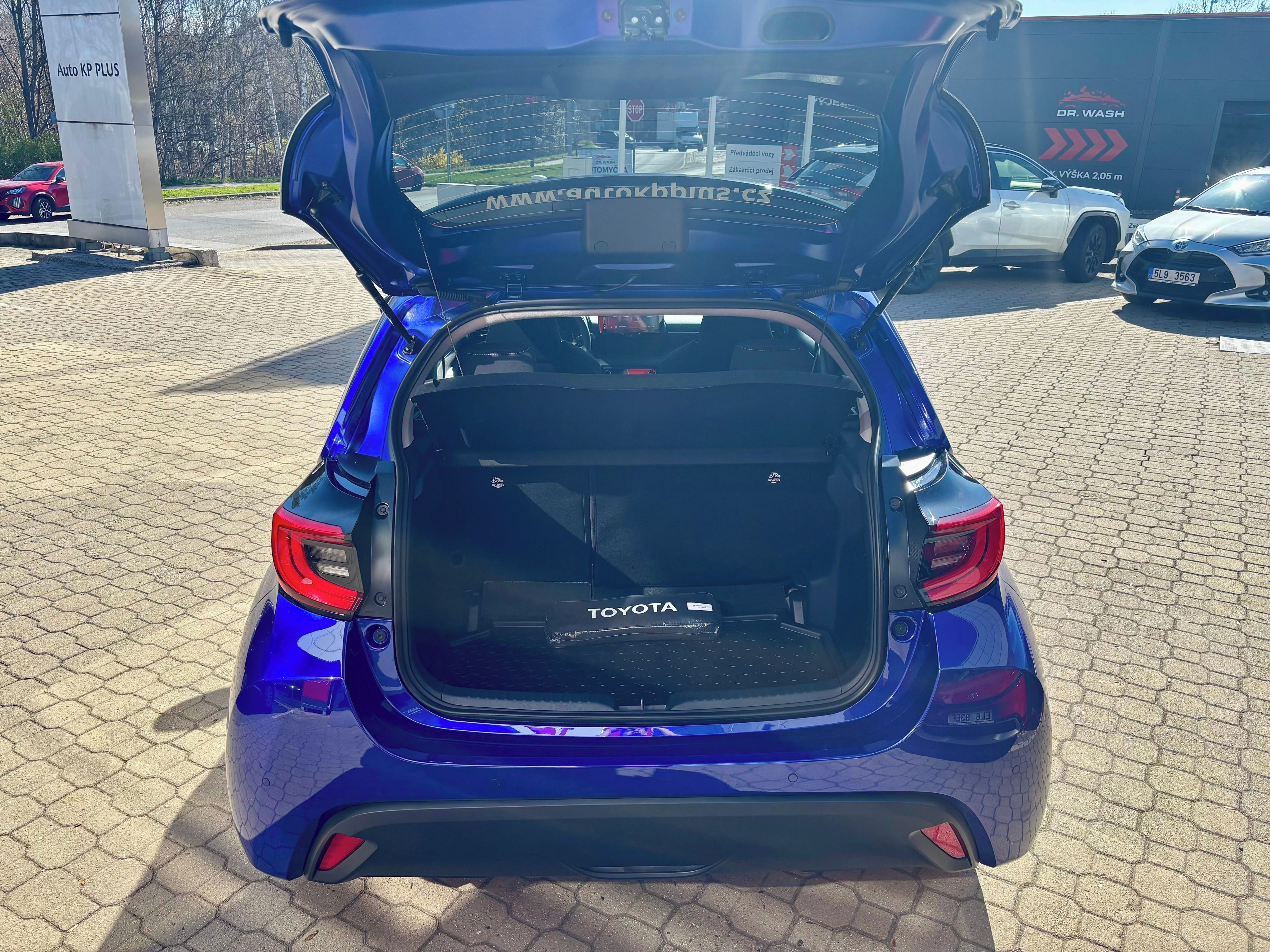 Toyota Yaris, 1,5 HEV 116k Style - fotka 6