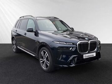 xDrive40i M-Sport Taž SkyL