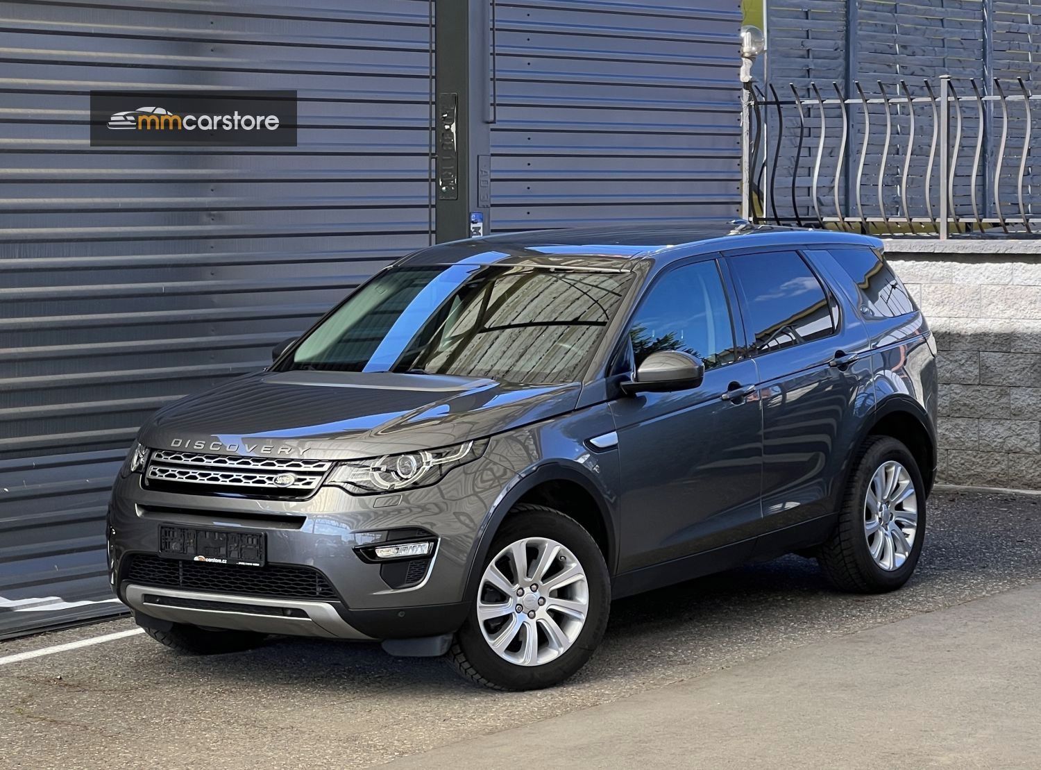 Land Rover Discovery, 2.0 TD4 HSE, KŮŽE, 7 MÍST