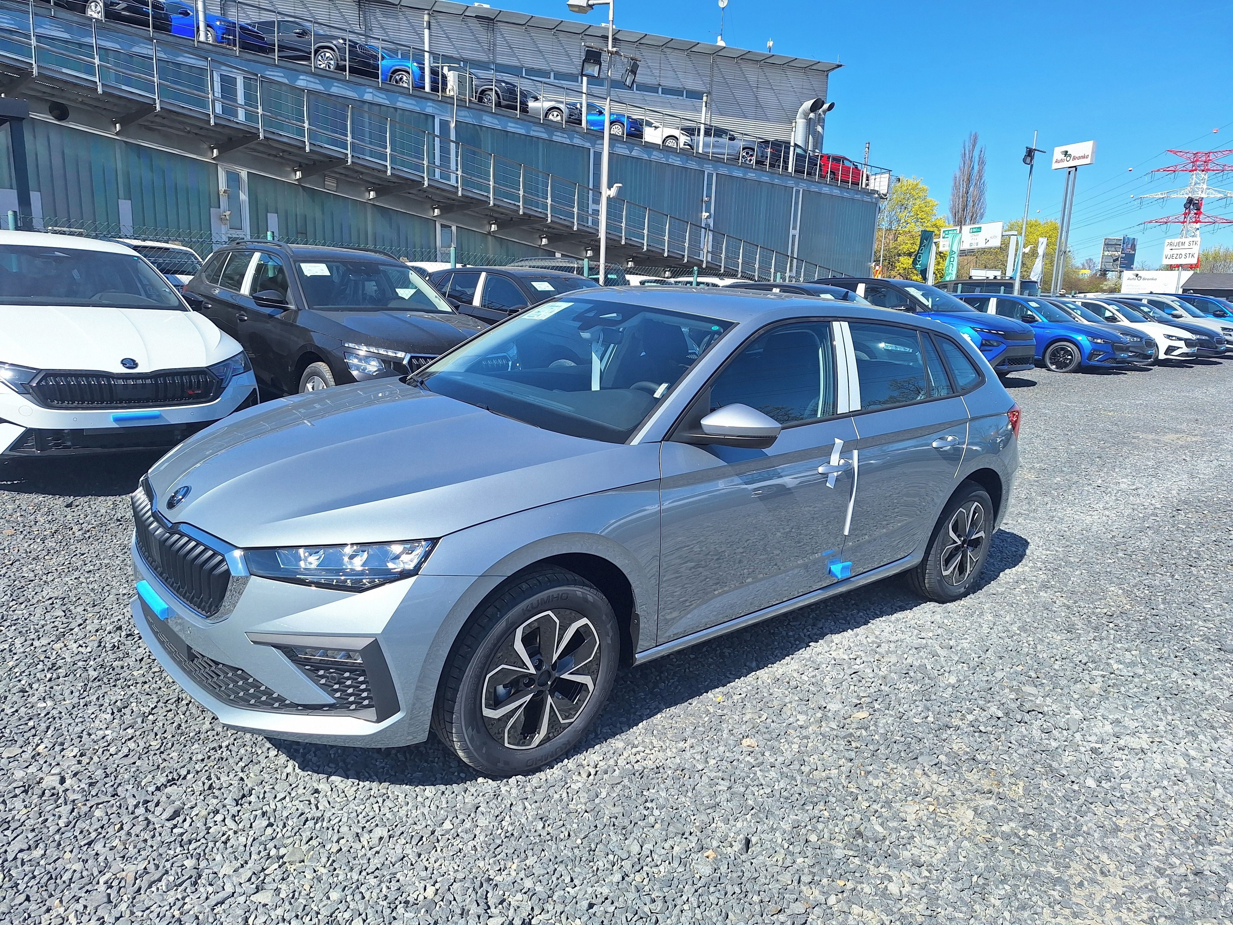 Škoda Scala, CLASSIC 1.0 TSI 70W - fotka 2