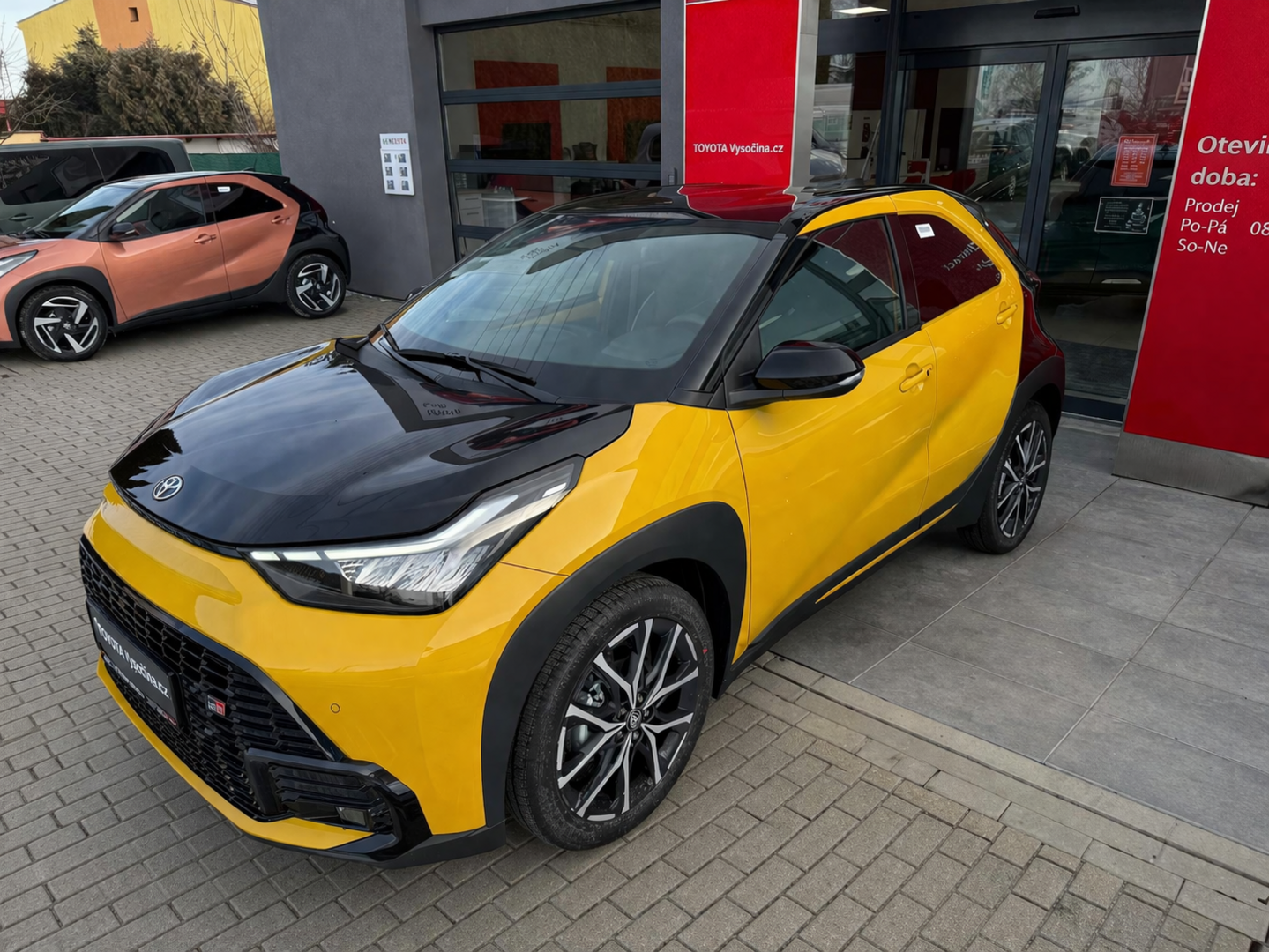 Toyota Aygo, Aygo X MC26 1.5L HEV CVT GR - fotka 2