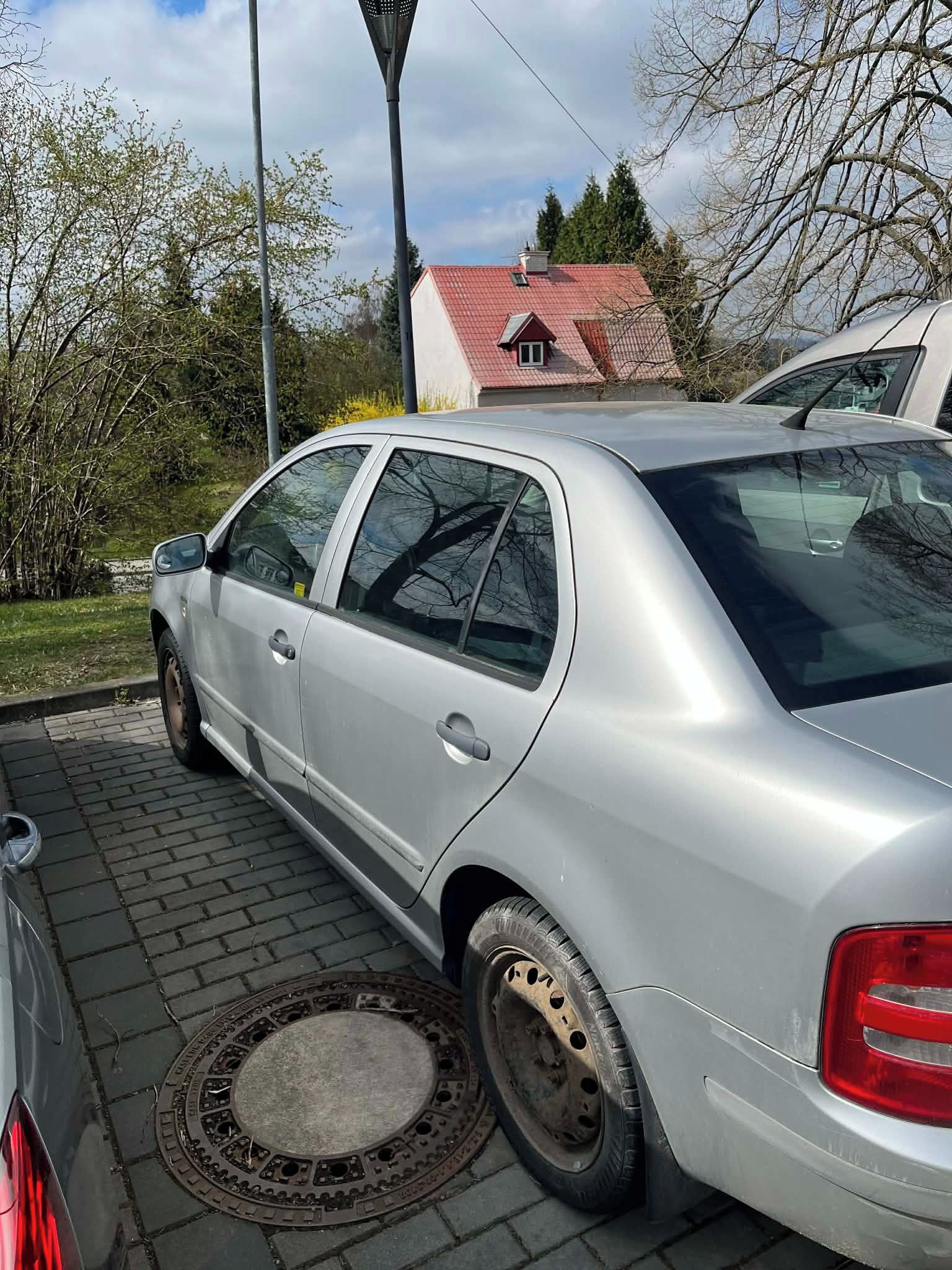 Škoda Fabia, Škoda Fabia Sedan 1.4 benzin - fotka 4