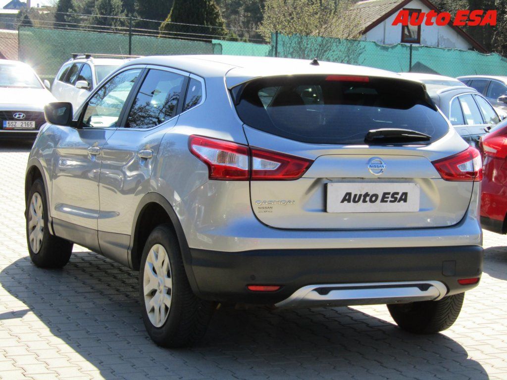 Nissan Qashqai, 1.6 DiG-T,ČR,Acenta,+kola - fotka 4