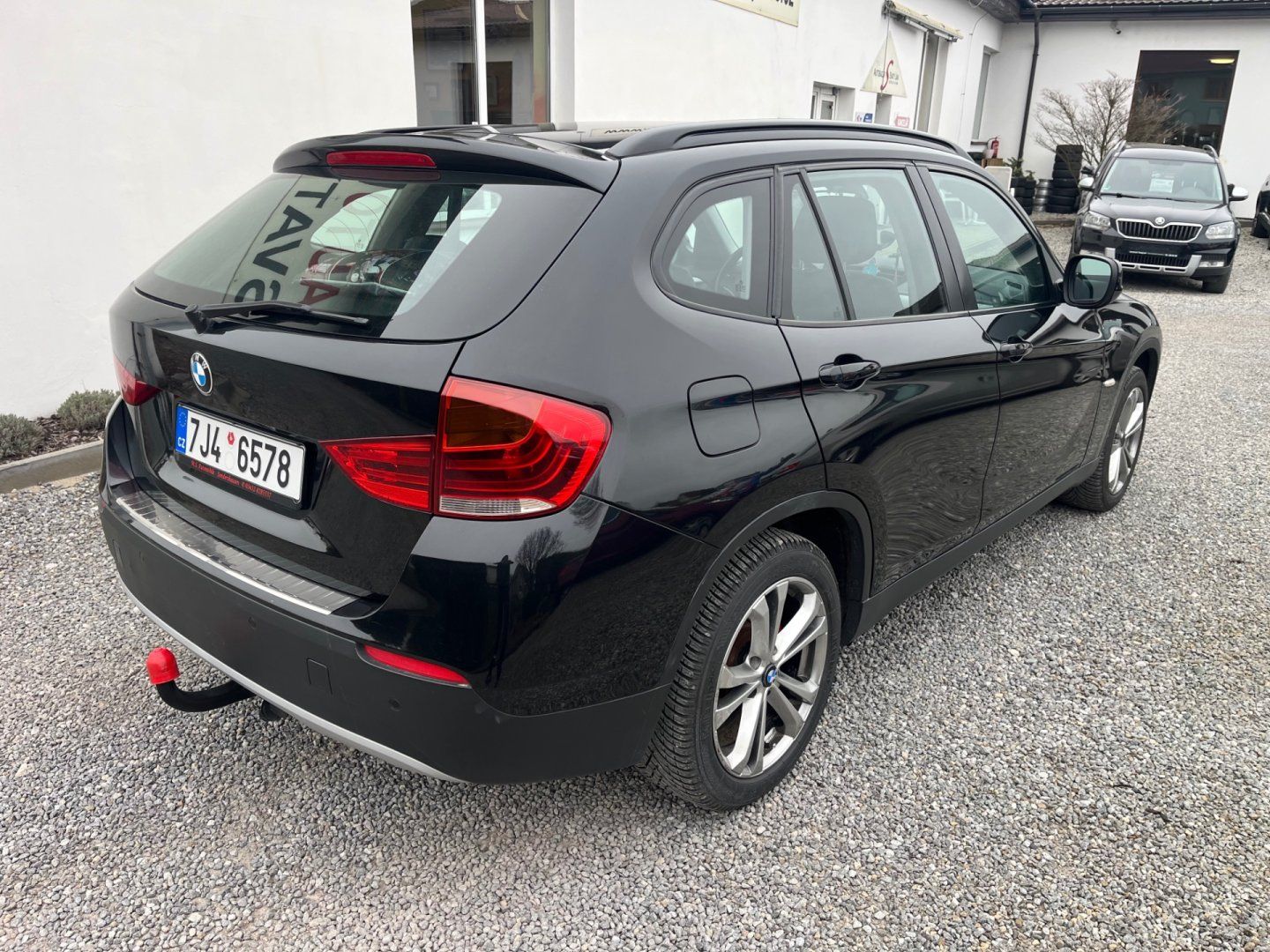 BMW X1, 2.0 X DRIVE,nová STK - fotka 2