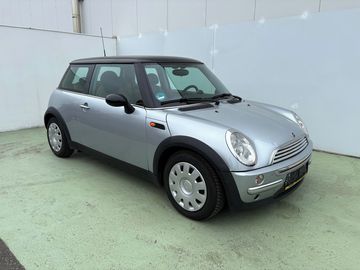 1.6i, 85kW, Klima, Výhřevy