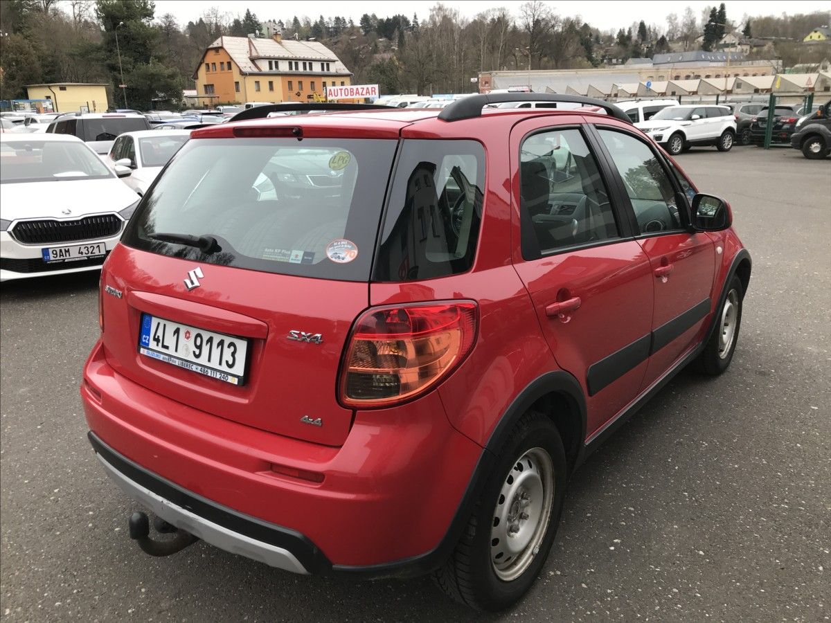 Suzuki SX4, 1,6 i 79kW 4x2 LPG - fotka 5