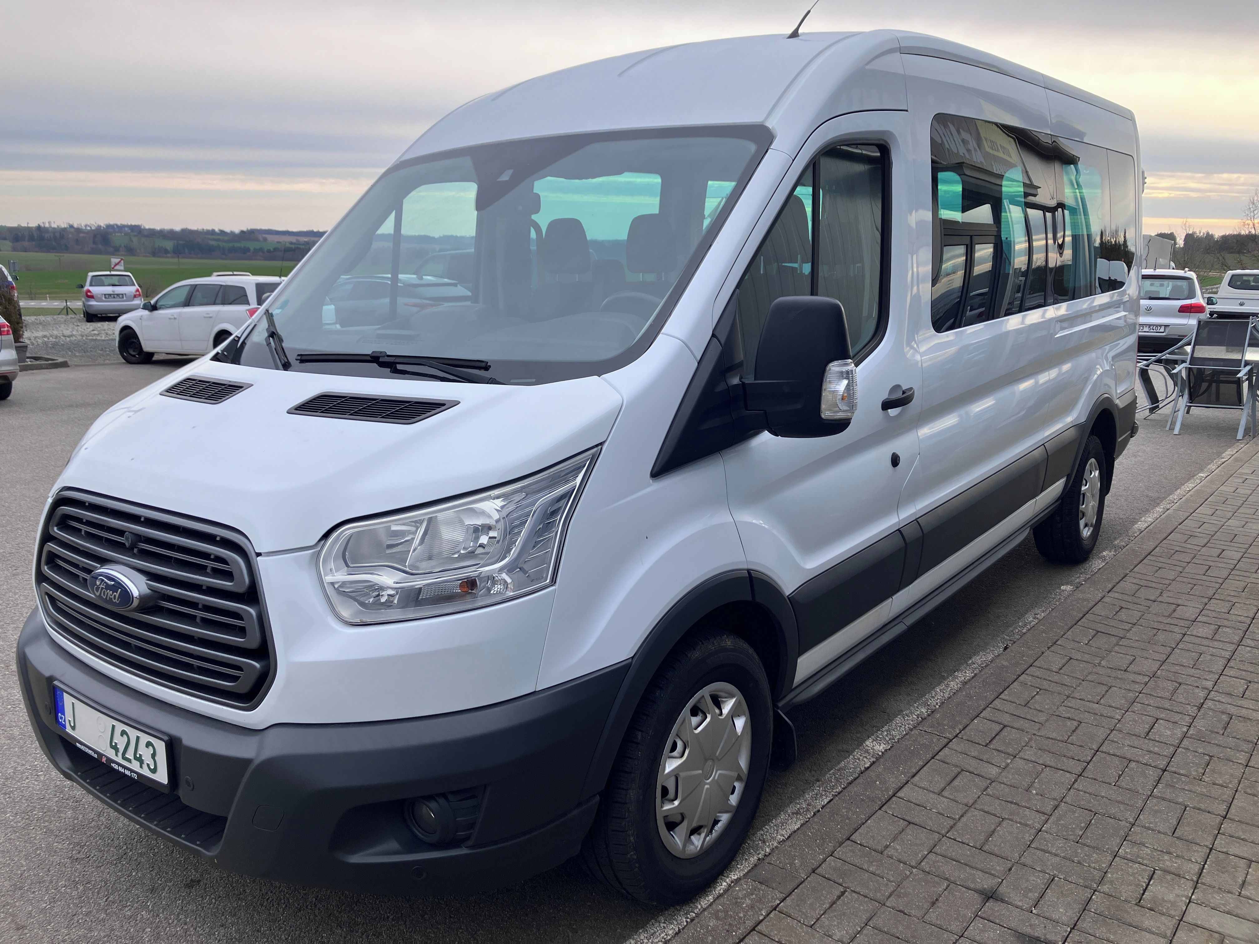Ford Transit, 2,2TDCI 92kW L3H2 bez ADBLUE - fotka 3