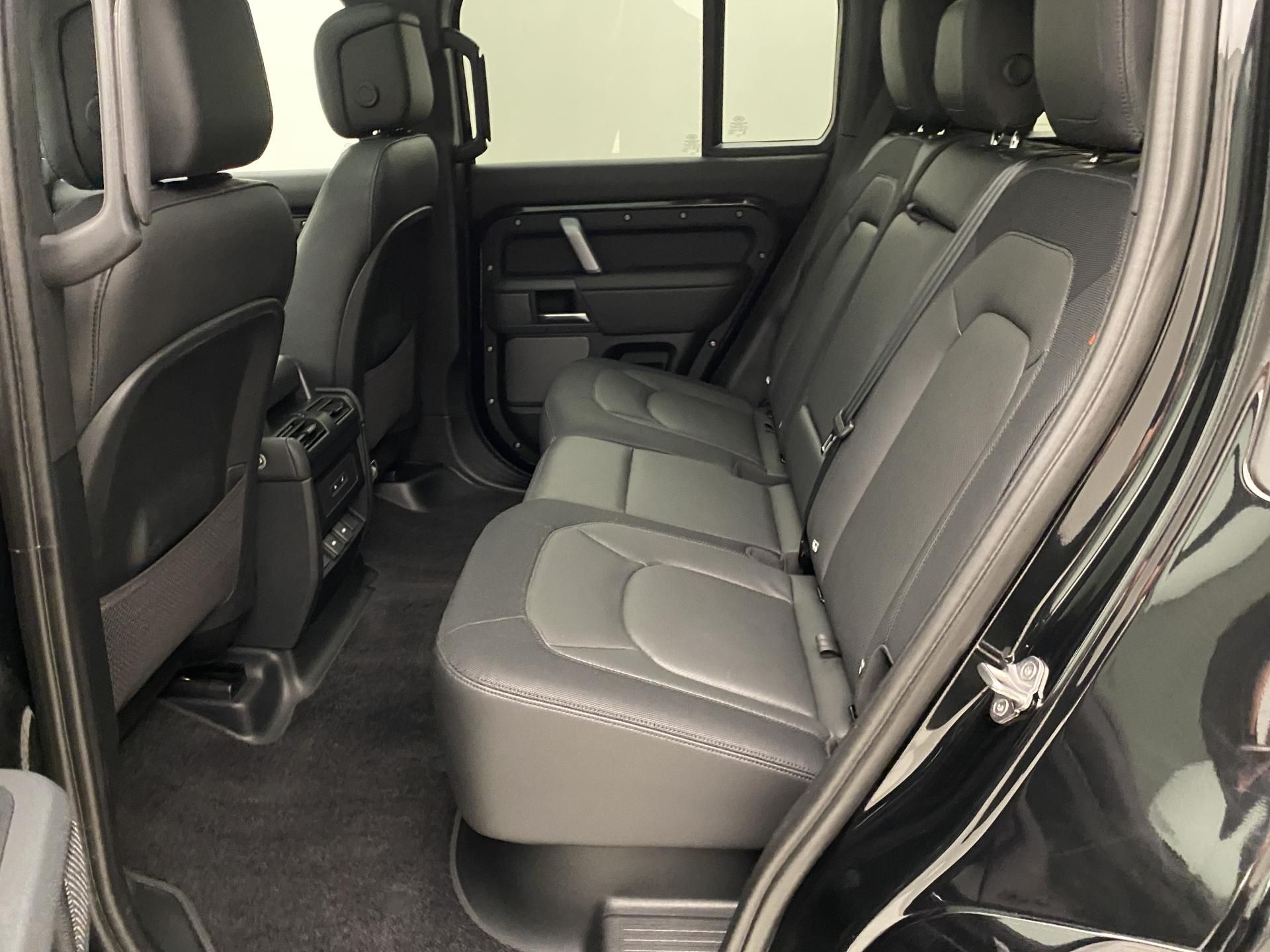 Land Rover Defender, 110 P400 X-DYNAMIC HSE AWD CZ - fotka 5