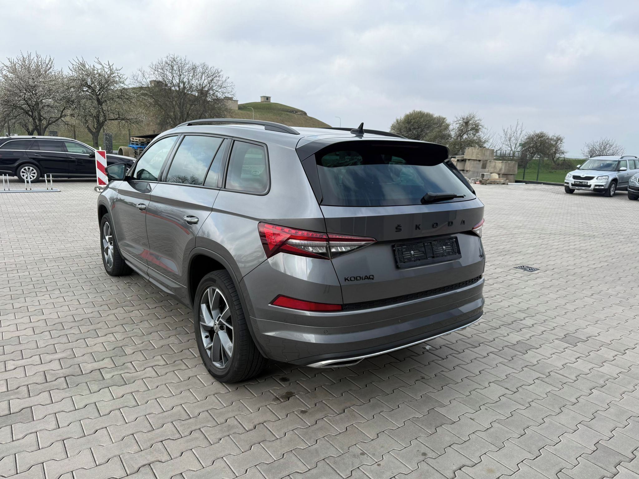 Škoda Kodiaq, 147kw 4x4 webasto sportline - fotka 2