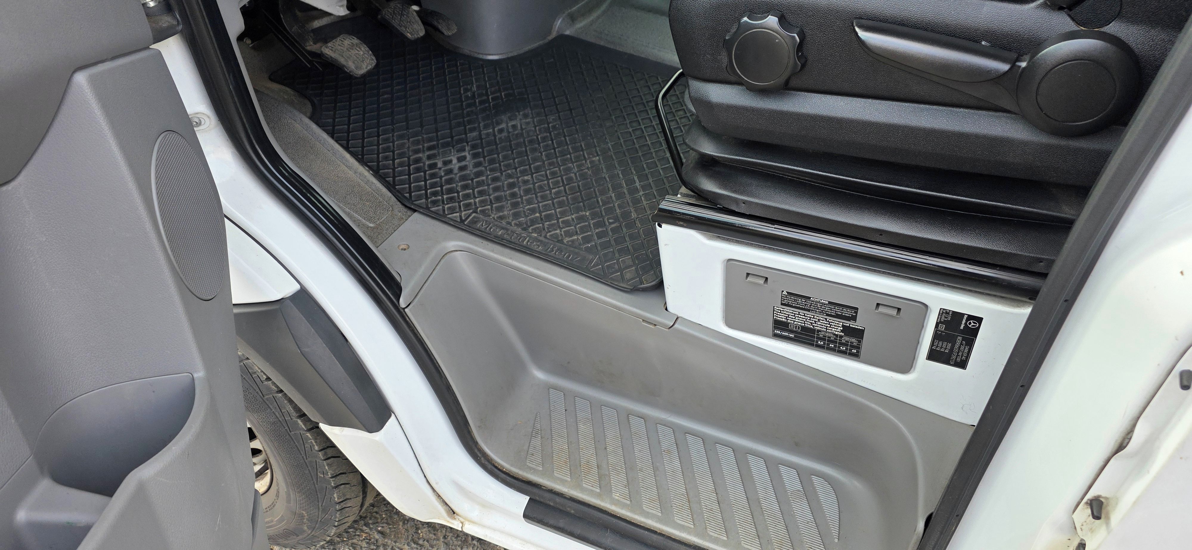 Mercedes-Benz Sprinter, W906 316 CDI XL120kw - fotka 5