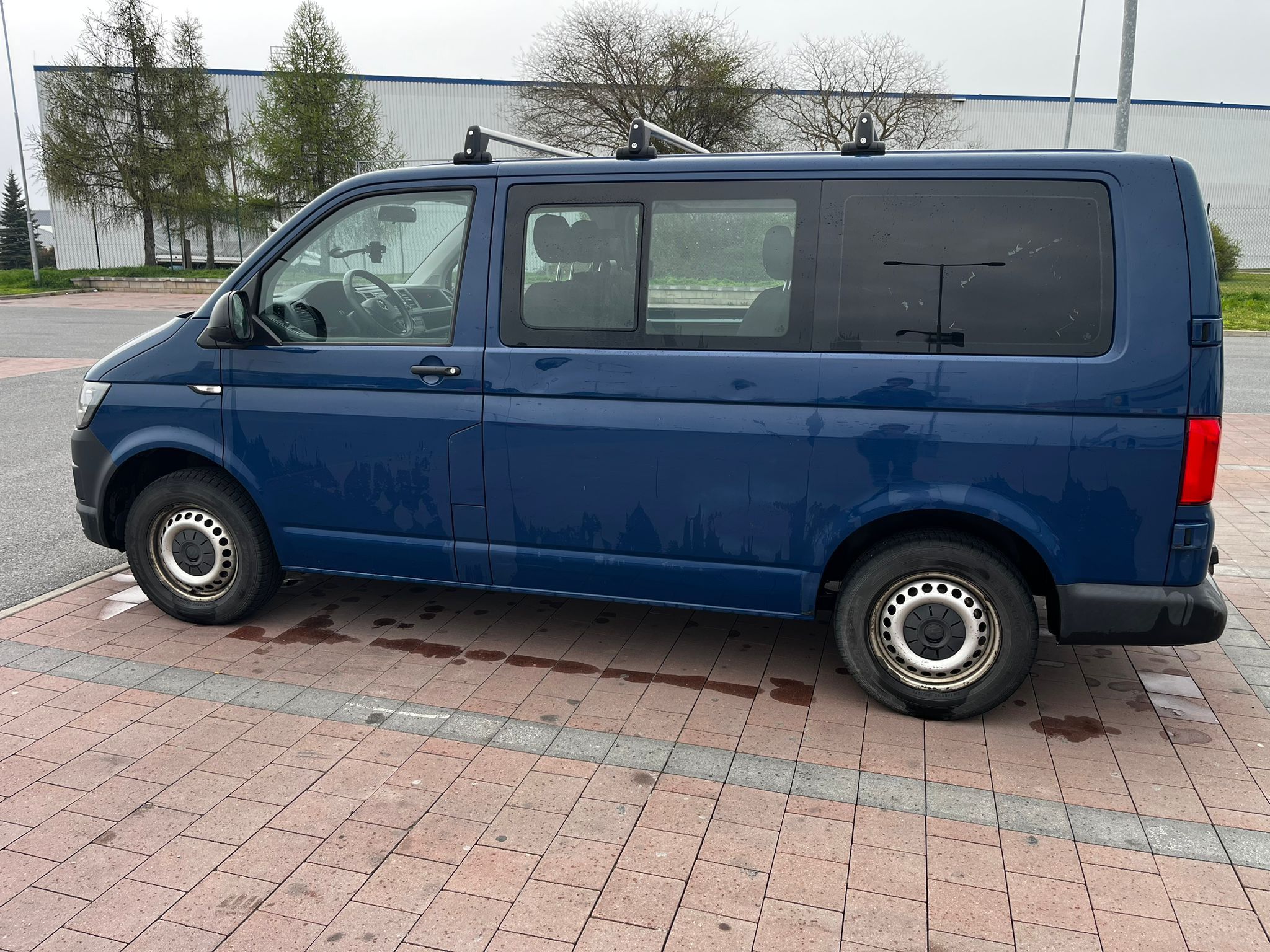 Volkswagen Transporter, VW T6 Transporter 2.0 TDI 4x4 - fotka 2