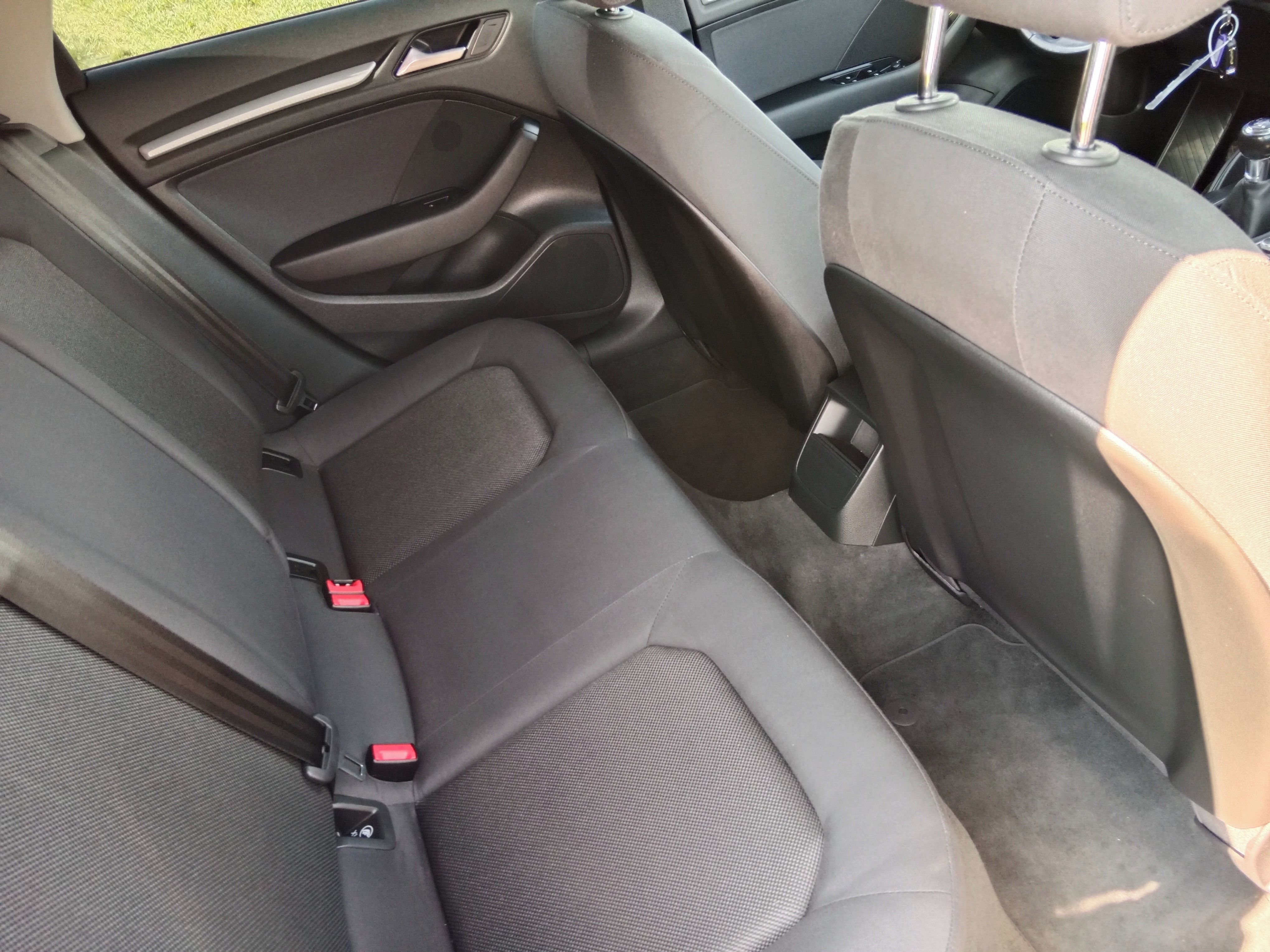 Audi A3, 1.6TDI,VIRTUAL,manuál,4.5l/100 - fotka 6