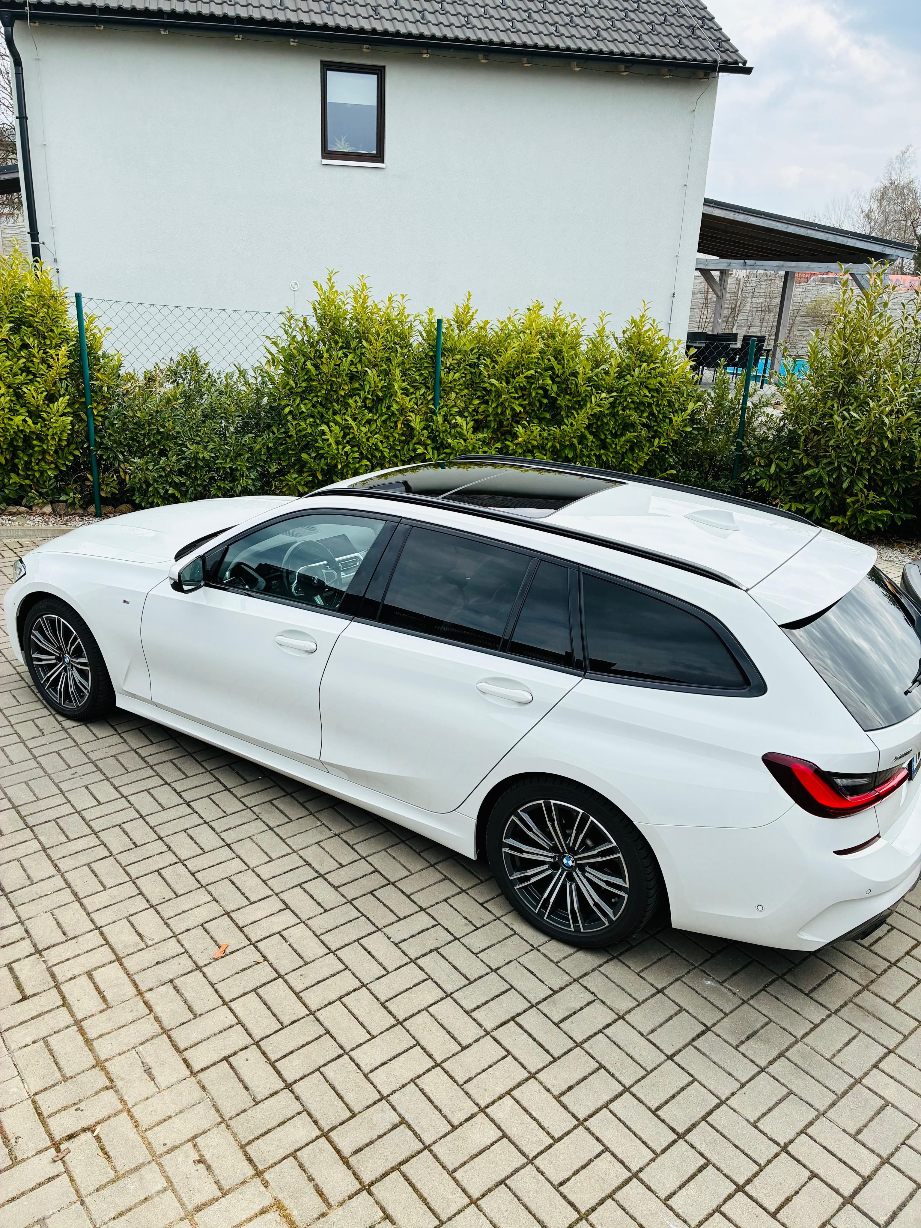 BMW Řada 3, 330X DRIVE,M-packet, v záruce! - fotka 3