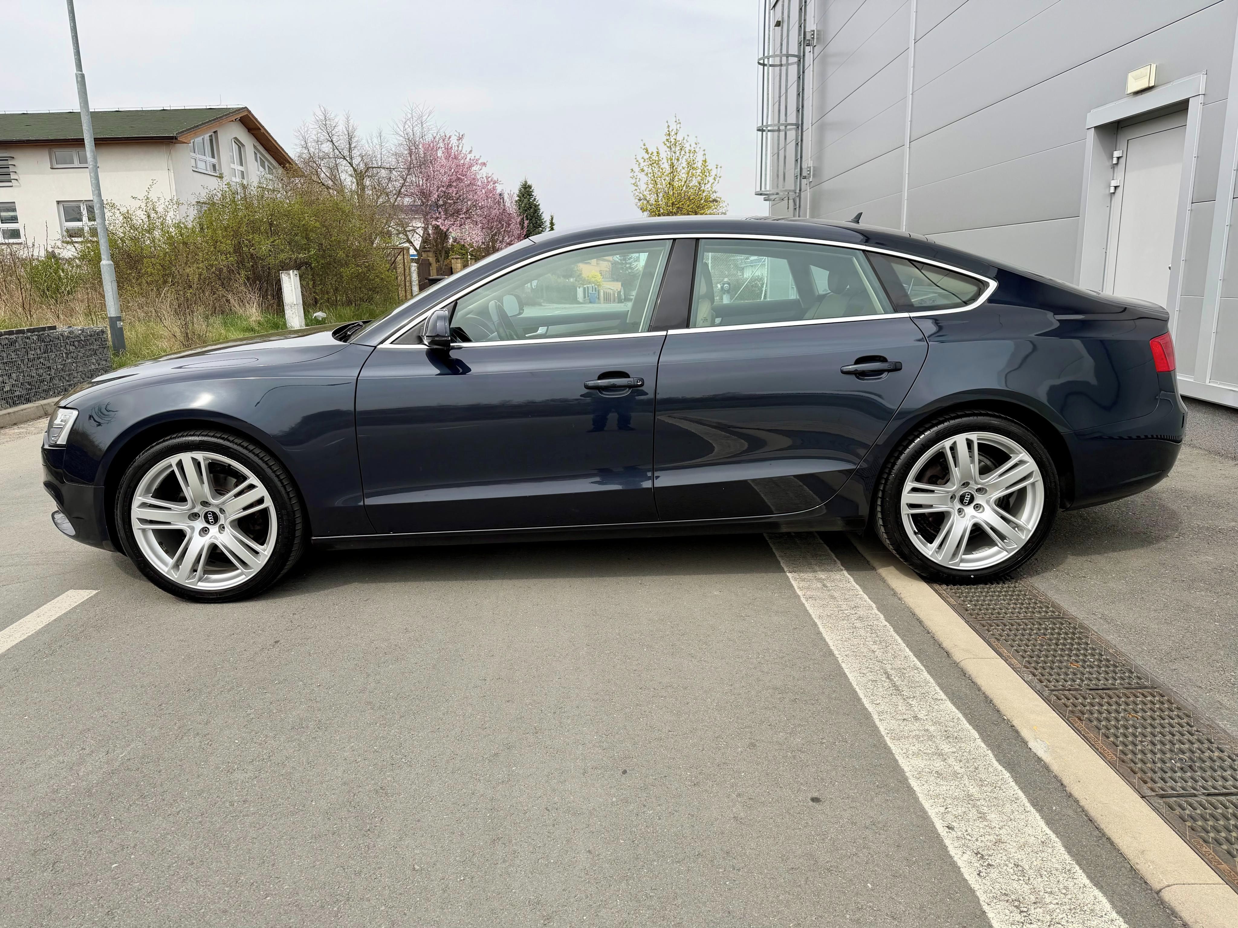 Audi A5, 2.0 TDI SPORTBACK - fotka 5