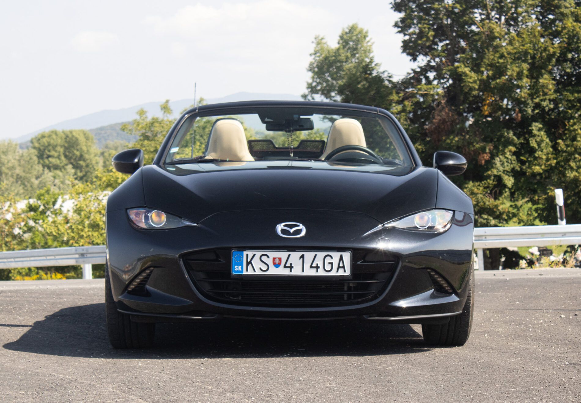 Mazda MX-5 - fotka 2