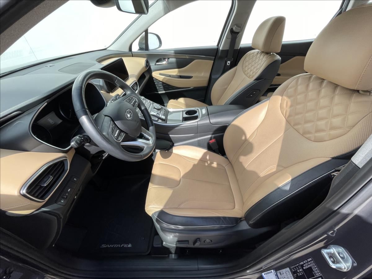 Hyundai Santa Fe, 2,2 CRDi 4WD DCT Smart - fotka 4