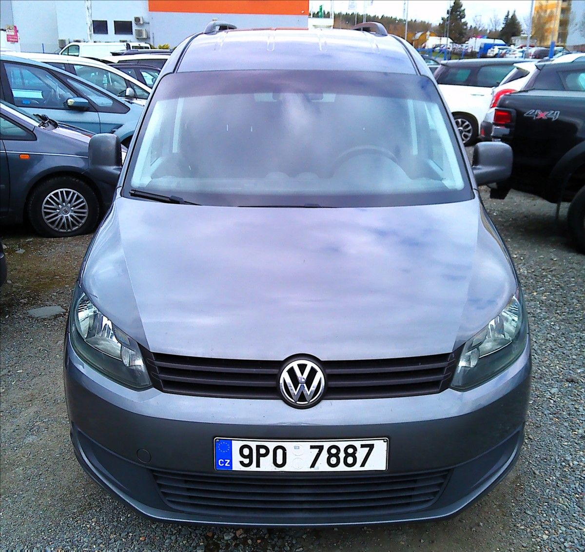 Volkswagen Caddy, 1,6   TDi 5míst TOP STAV - fotka 4