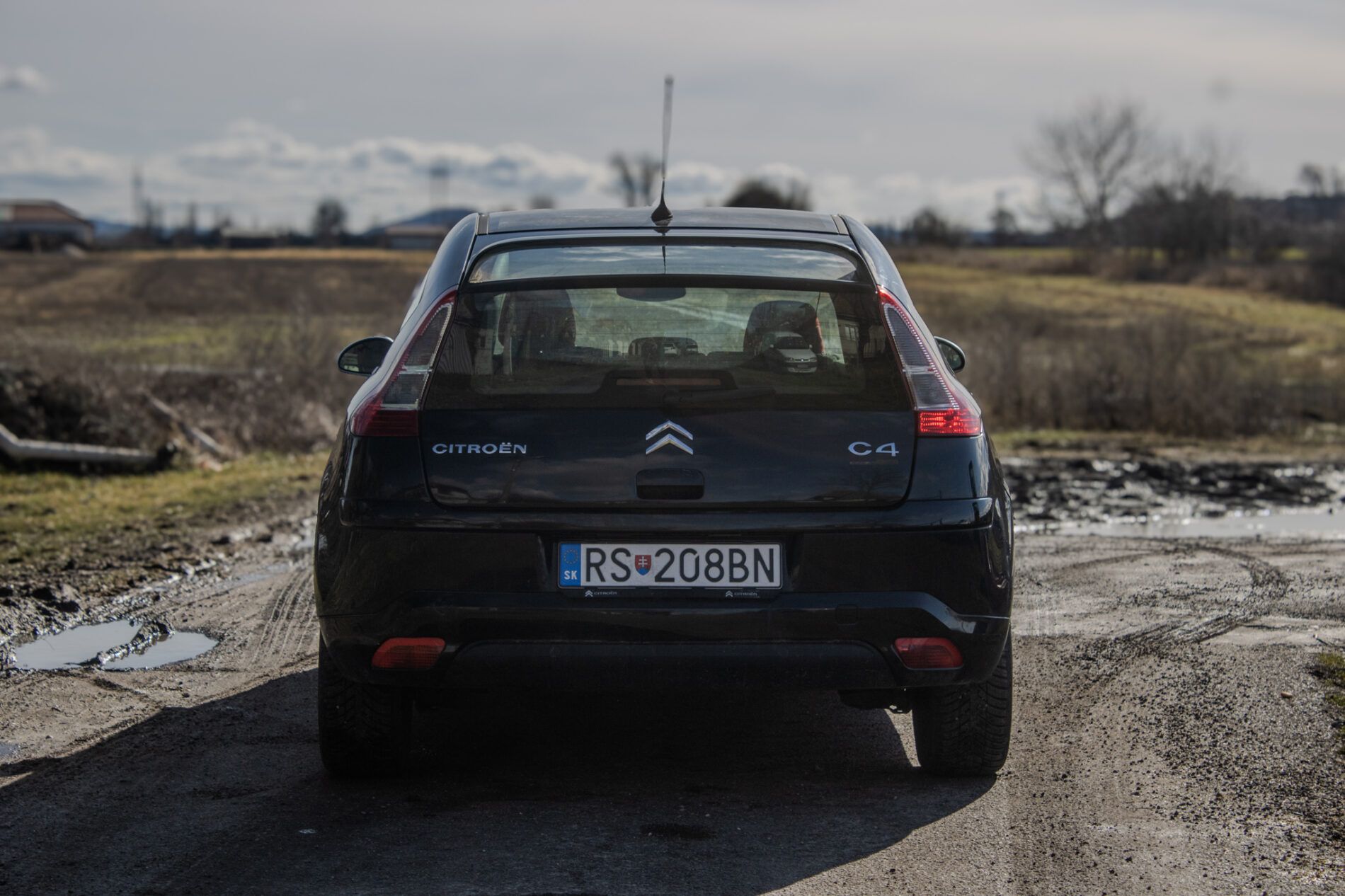 Citroën C4 - fotka 6