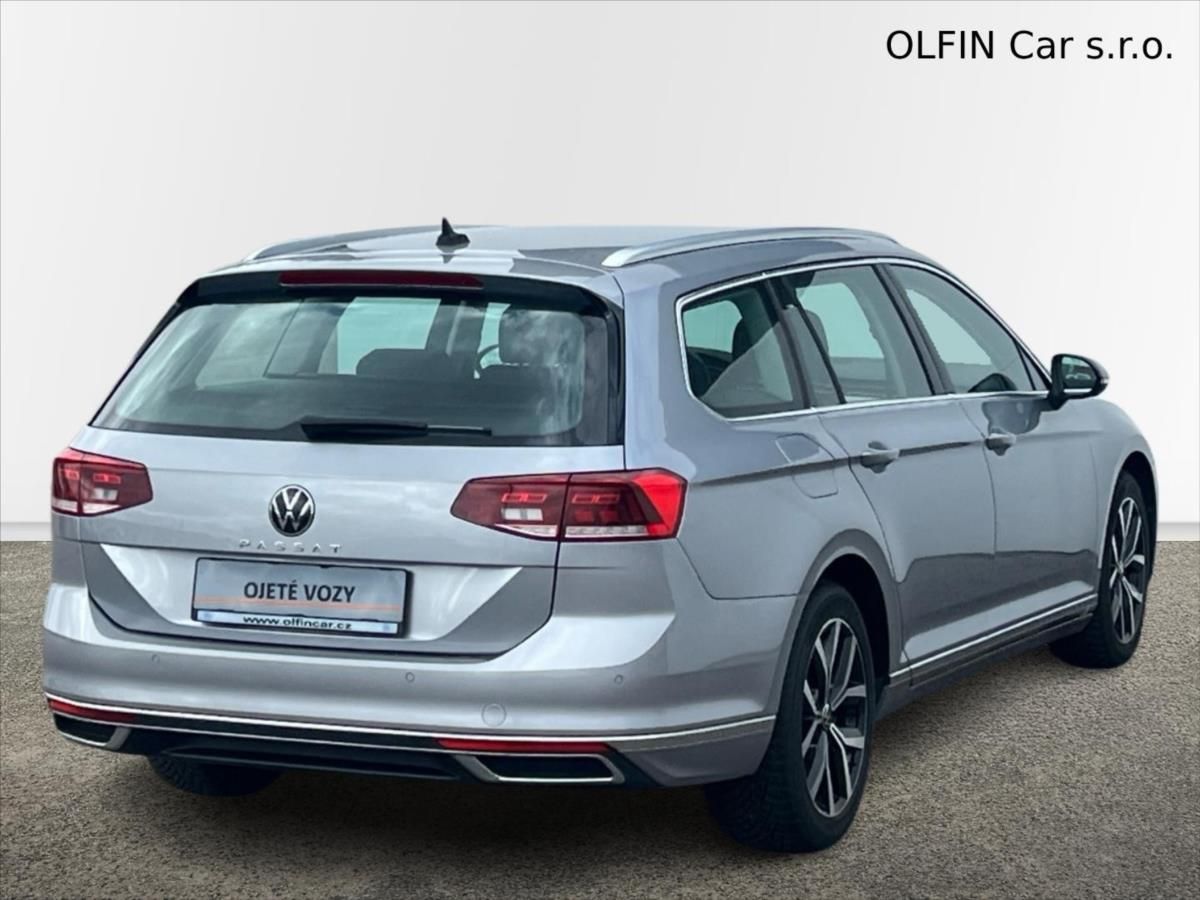 Volkswagen Passat Variant, 2,0 TDi 110 kW 7DSG ELEGANCE - fotka 2