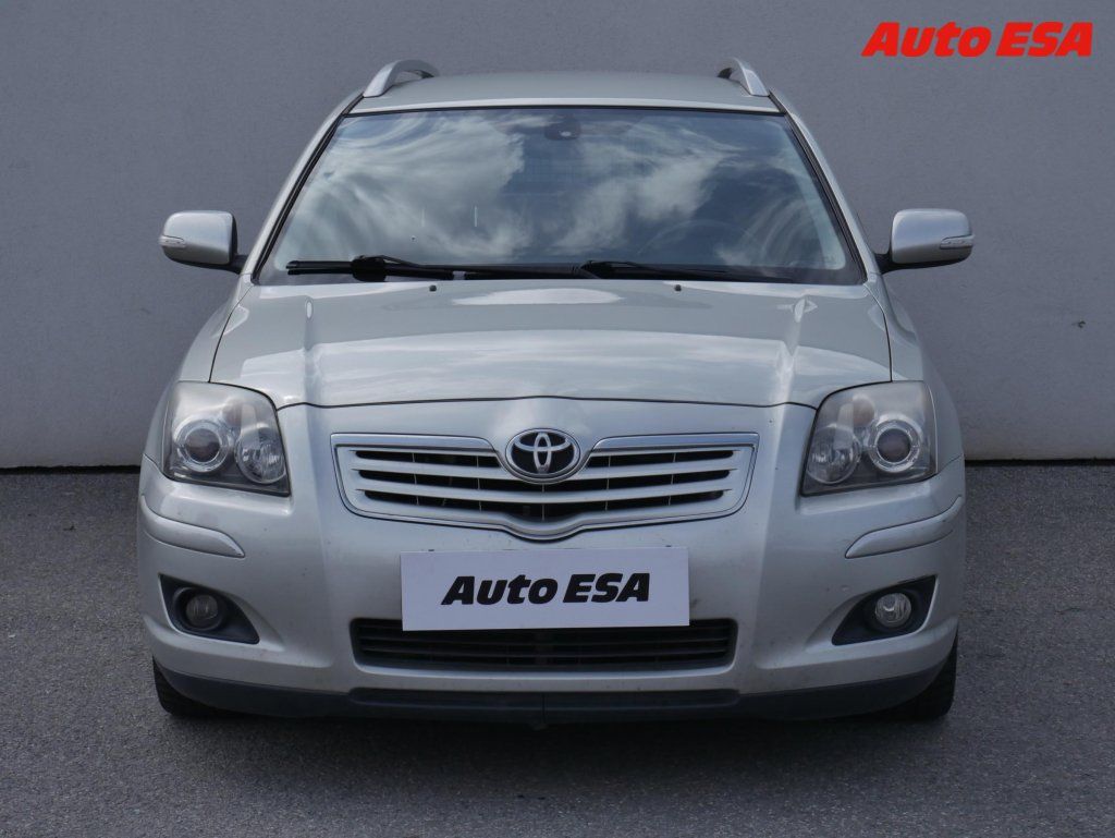 Toyota Avensis, 2.0 Di-D,AC,anvi - fotka 2