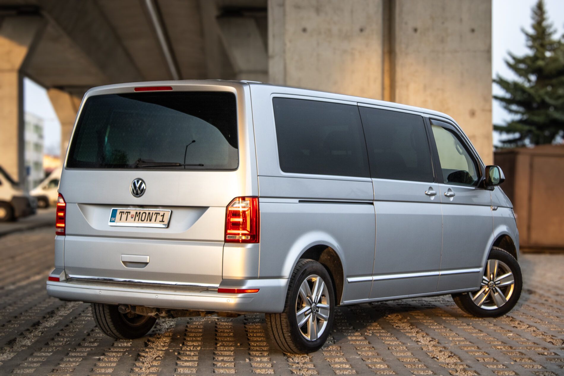Volkswagen Caravelle - fotka 5