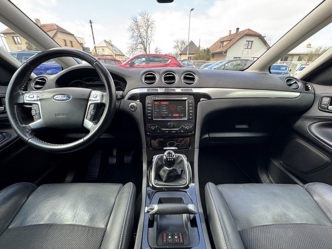 Ford S-MAX, 2.0TDCi Titanium Navi Pano - fotka 6