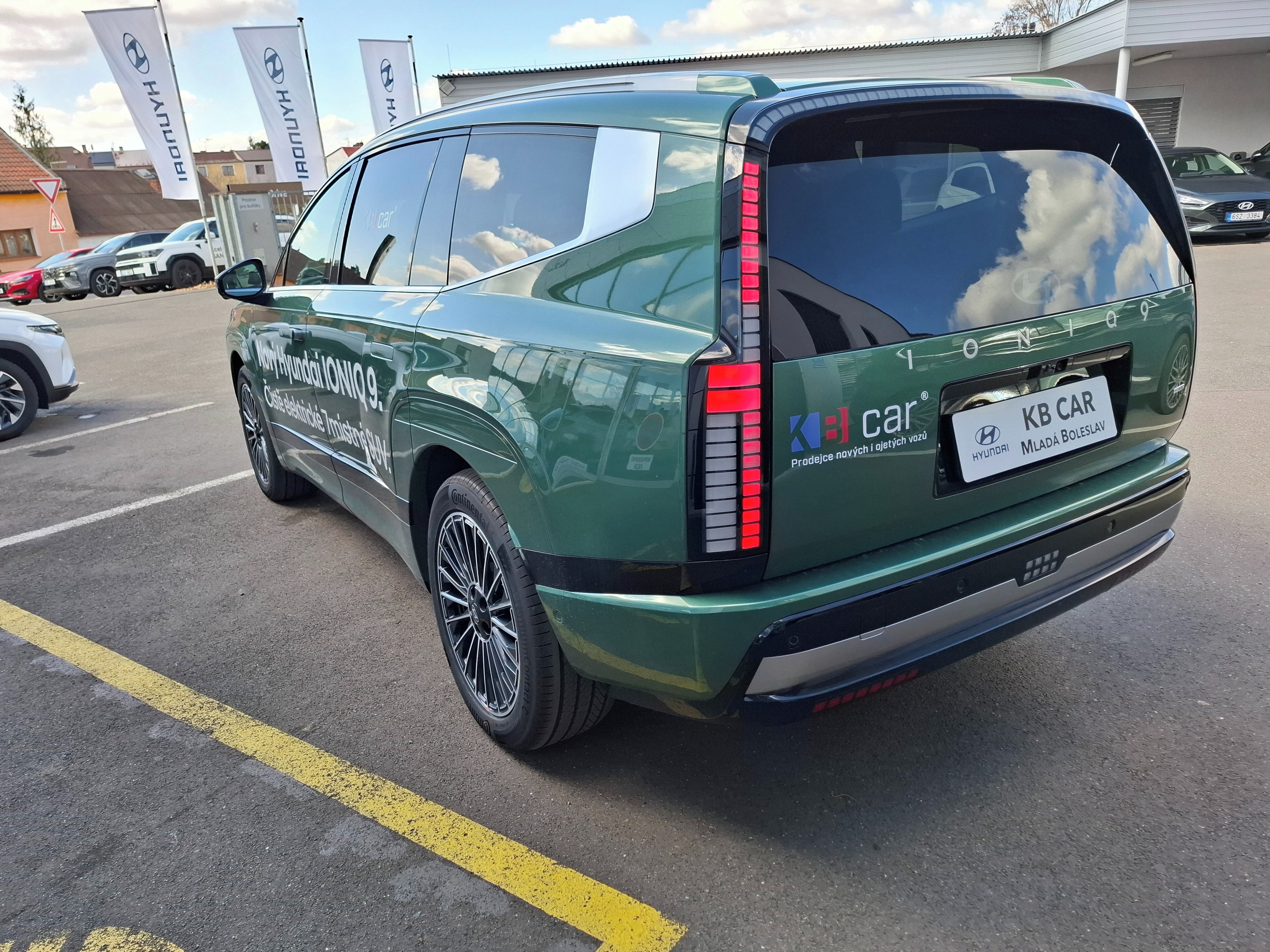 Hyundai Ioniq 9, 110kWh 226kW 7S CALLIGRAPH 4x4 - fotka 4