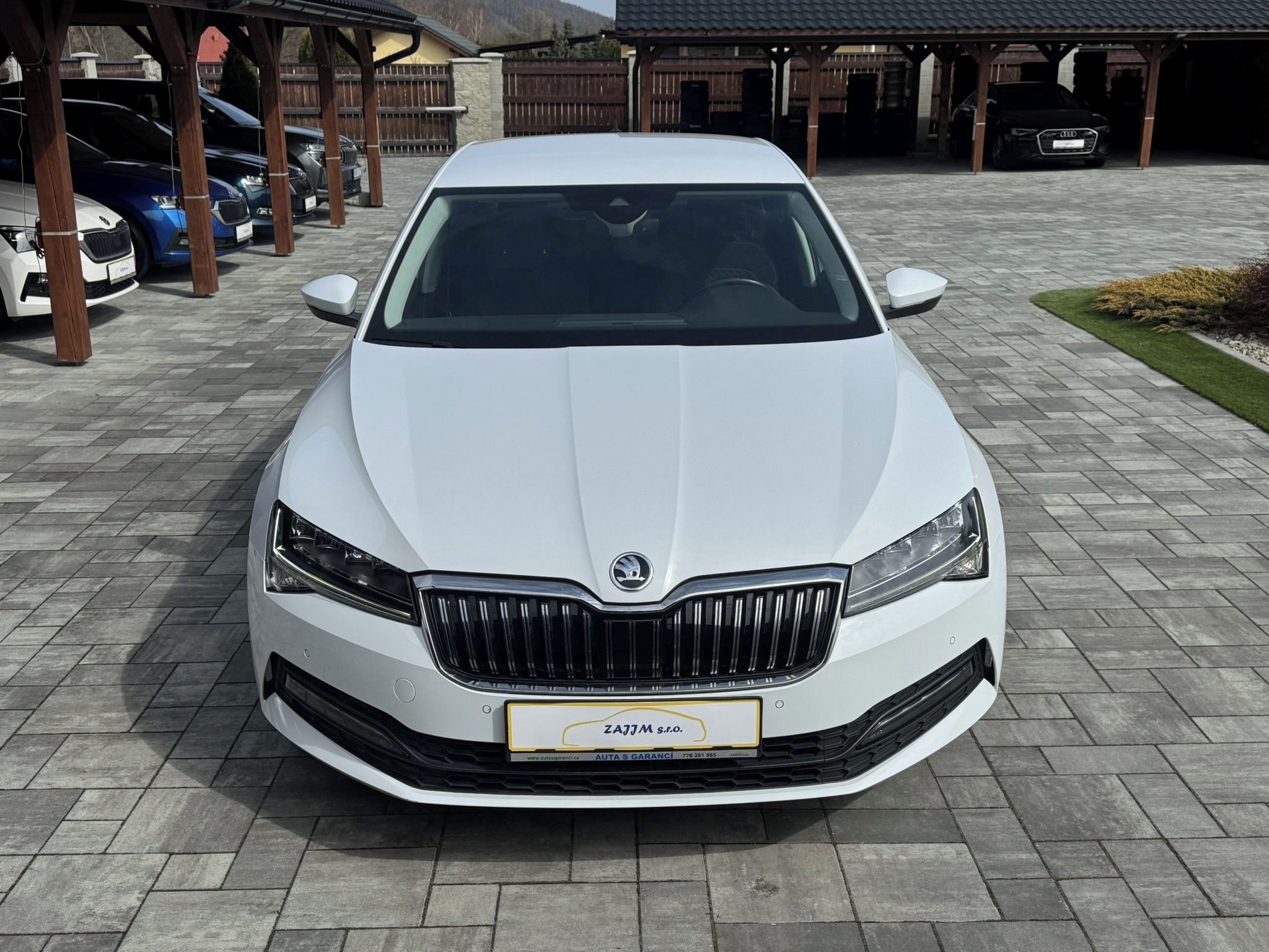 Škoda Superb, Style 2.0TDI 110kw DSG +kamera - fotka 3