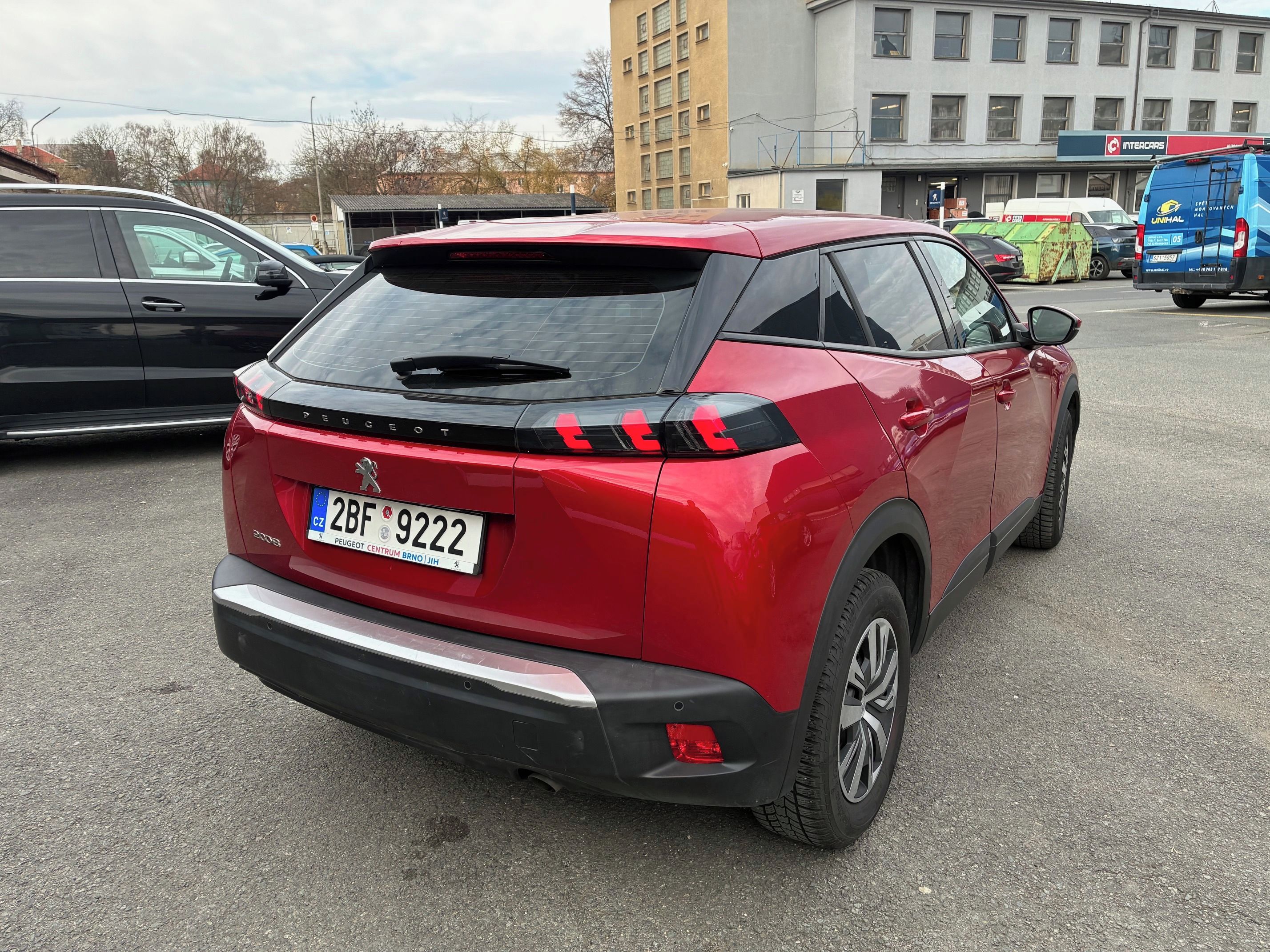 Peugeot 2008, 1,2 PureTech Active Pack  100k - fotka 2