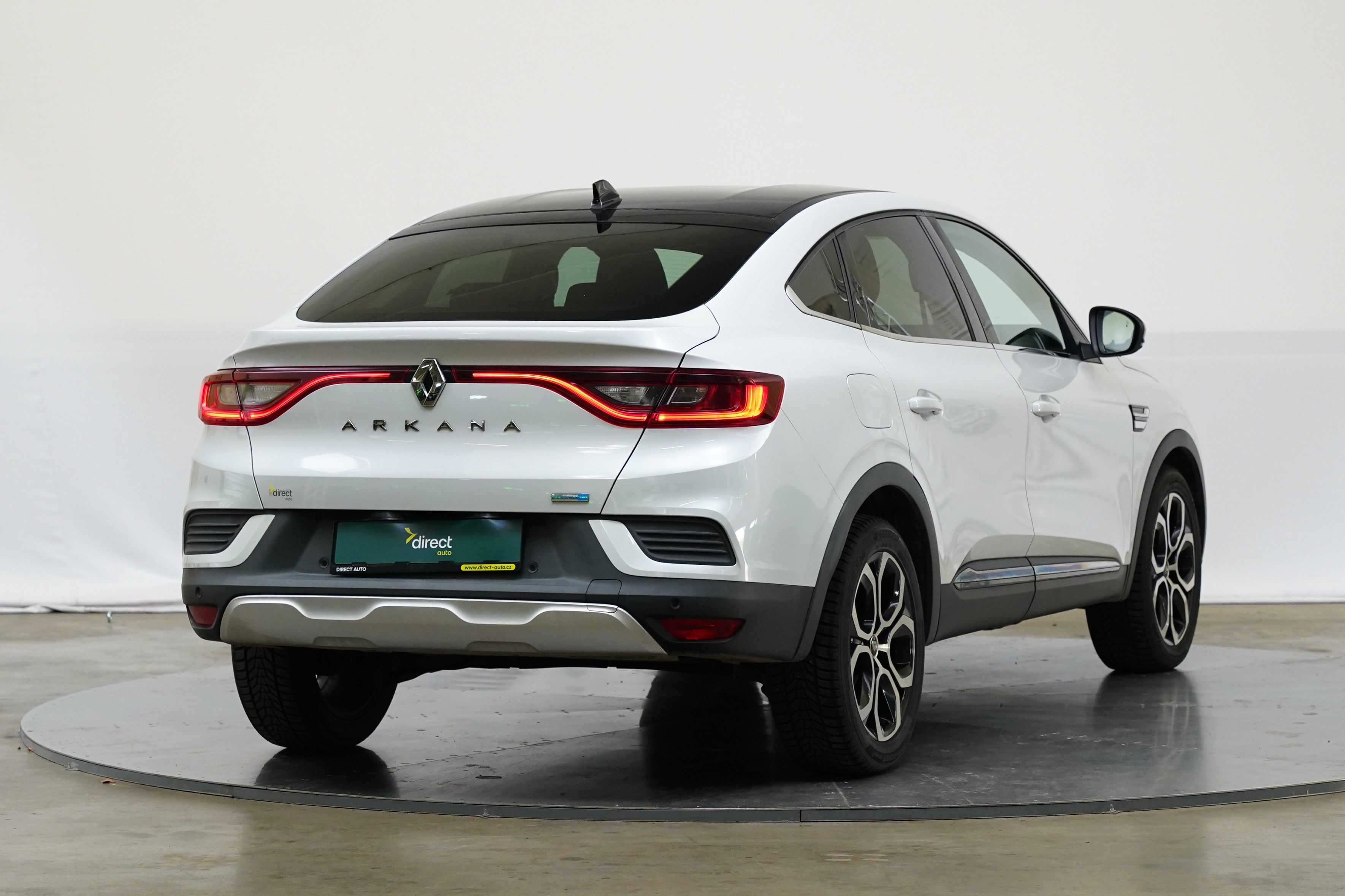 Renault Arkana, 1.6 E-TECH Hybrid 69 kW Intens - fotka 2