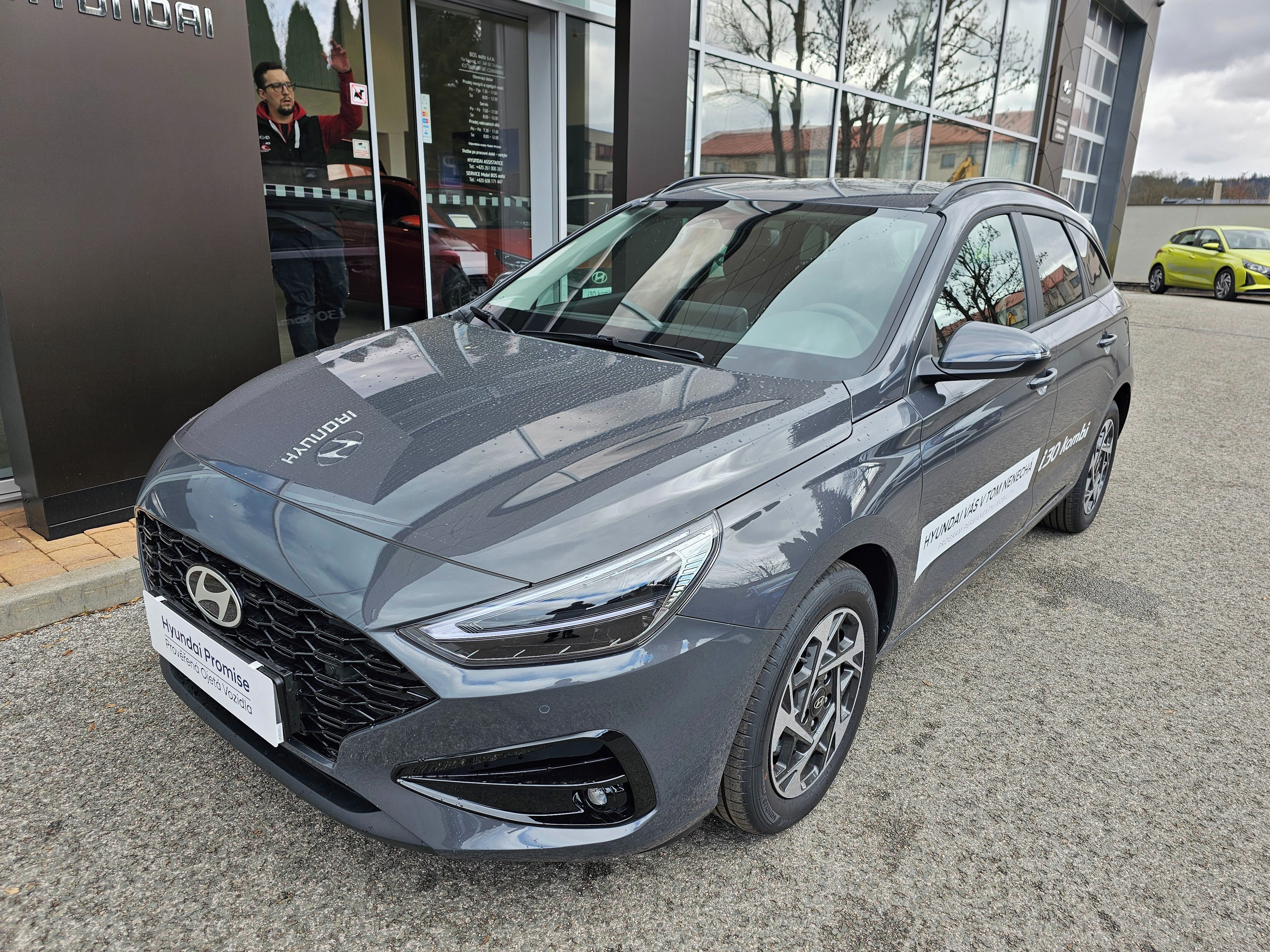 Hyundai i30, WG TURBO 6MT SMART 2026 - fotka 2