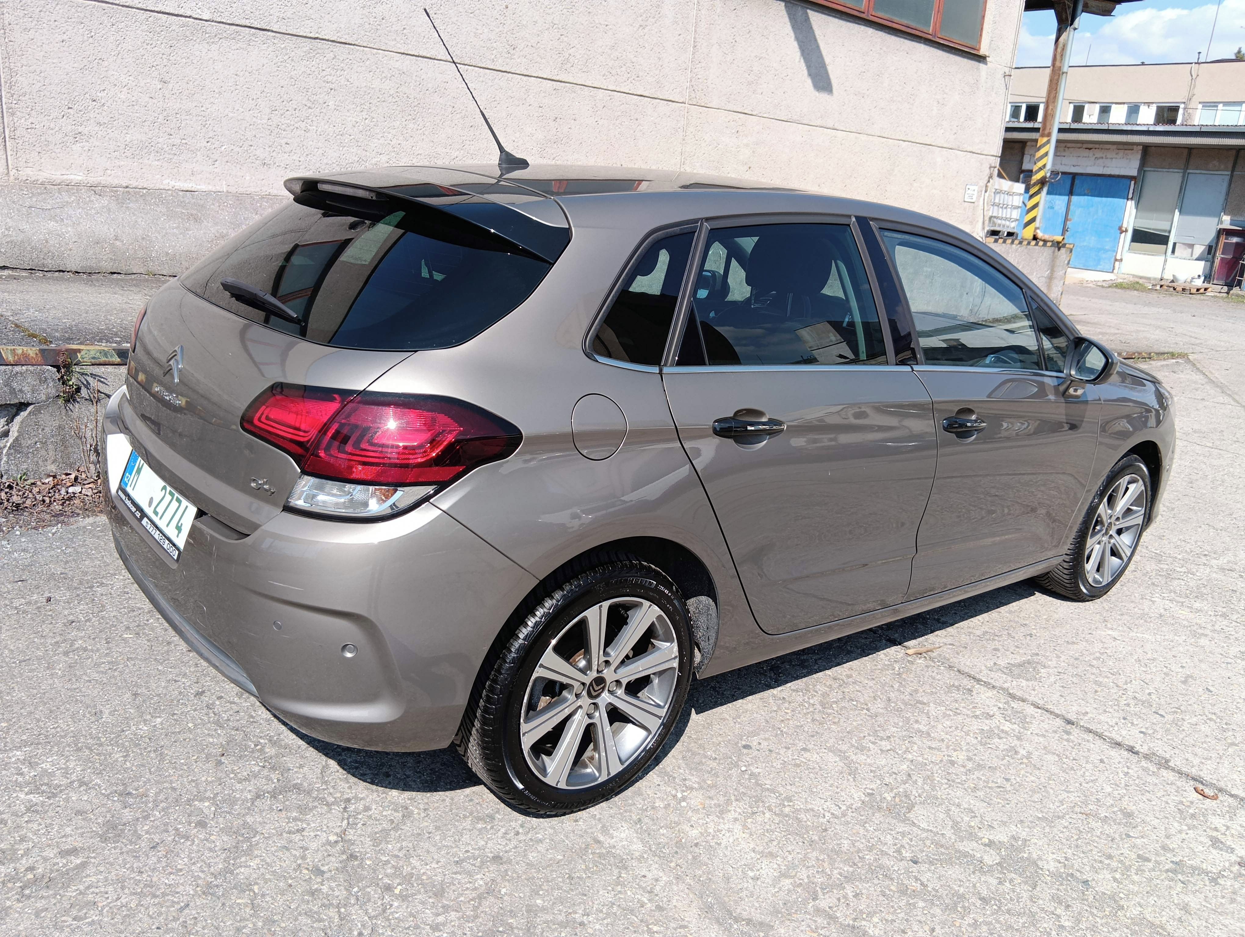Citroën C4, 1.2 / 96kW, - fotka 5