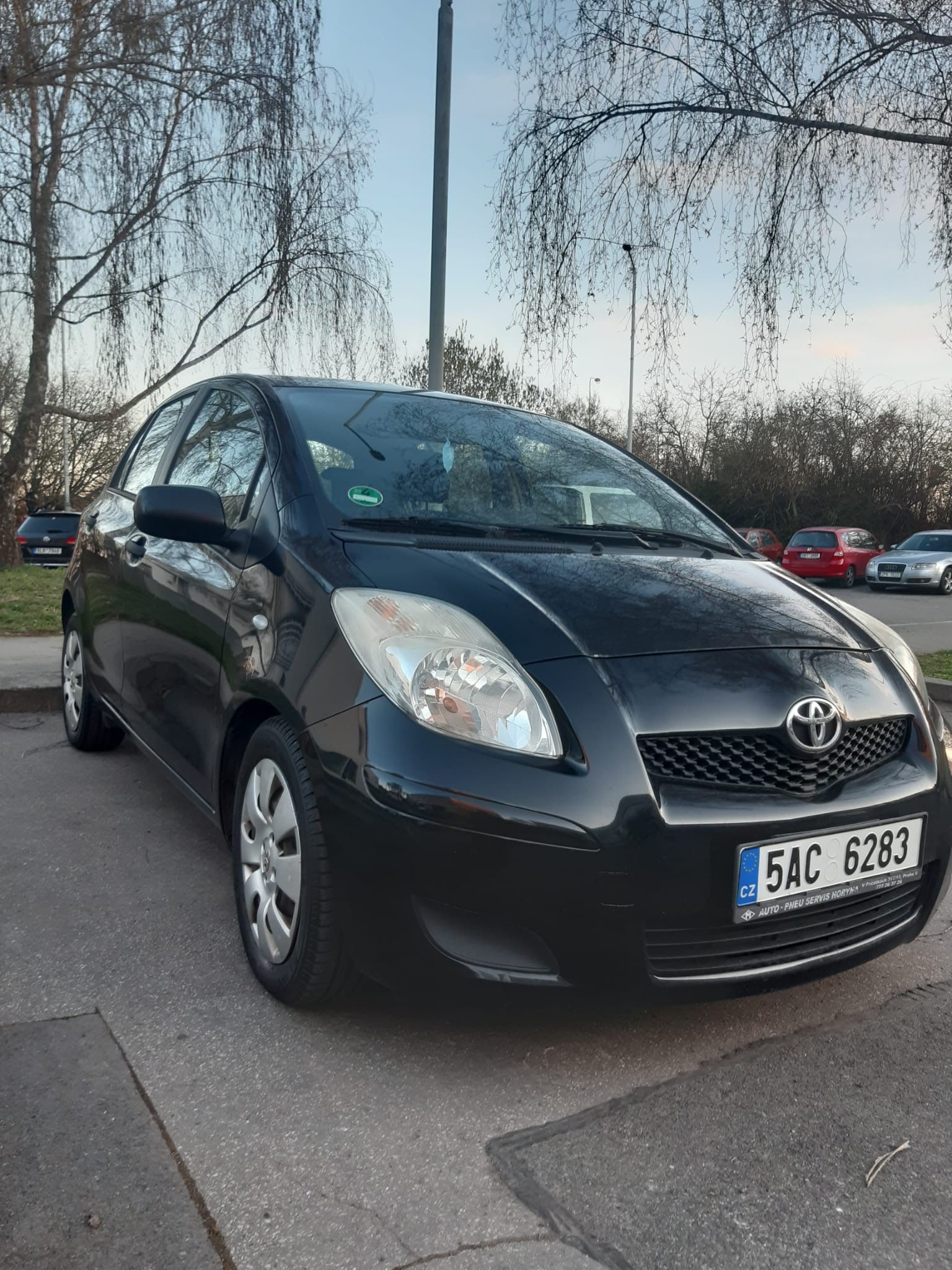 Toyota Yaris, 1,33-DUAL, 6-St, Stop-Start,