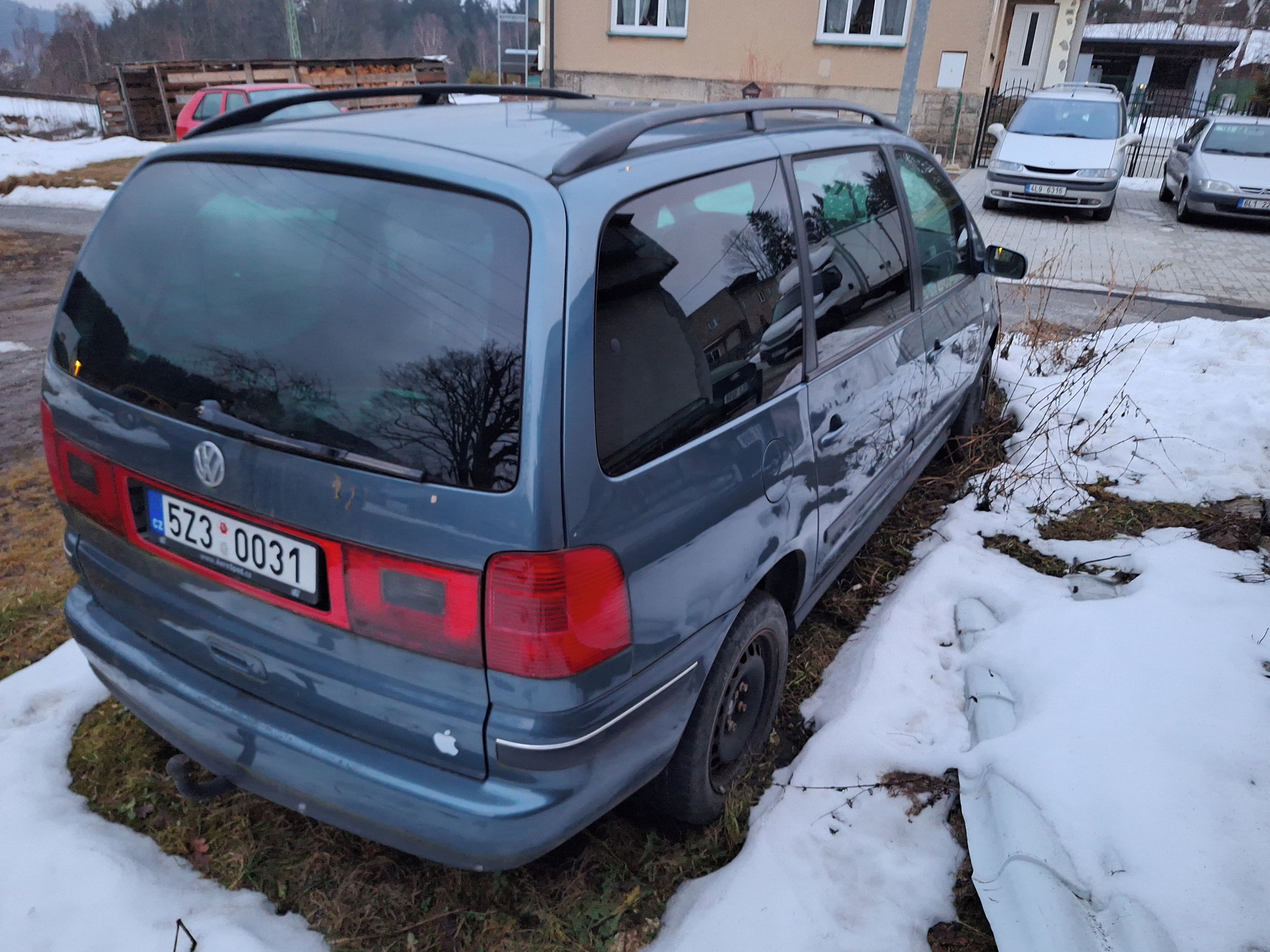Volkswagen Sharan, Sharan 2.8 VR6 - fotka 4